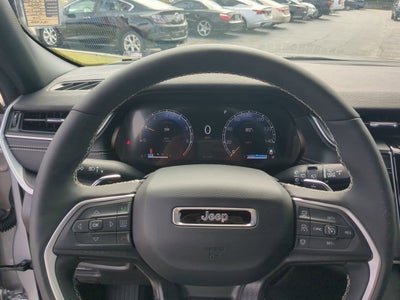 2025 Jeep Grand Cherokee Altitude 4x2