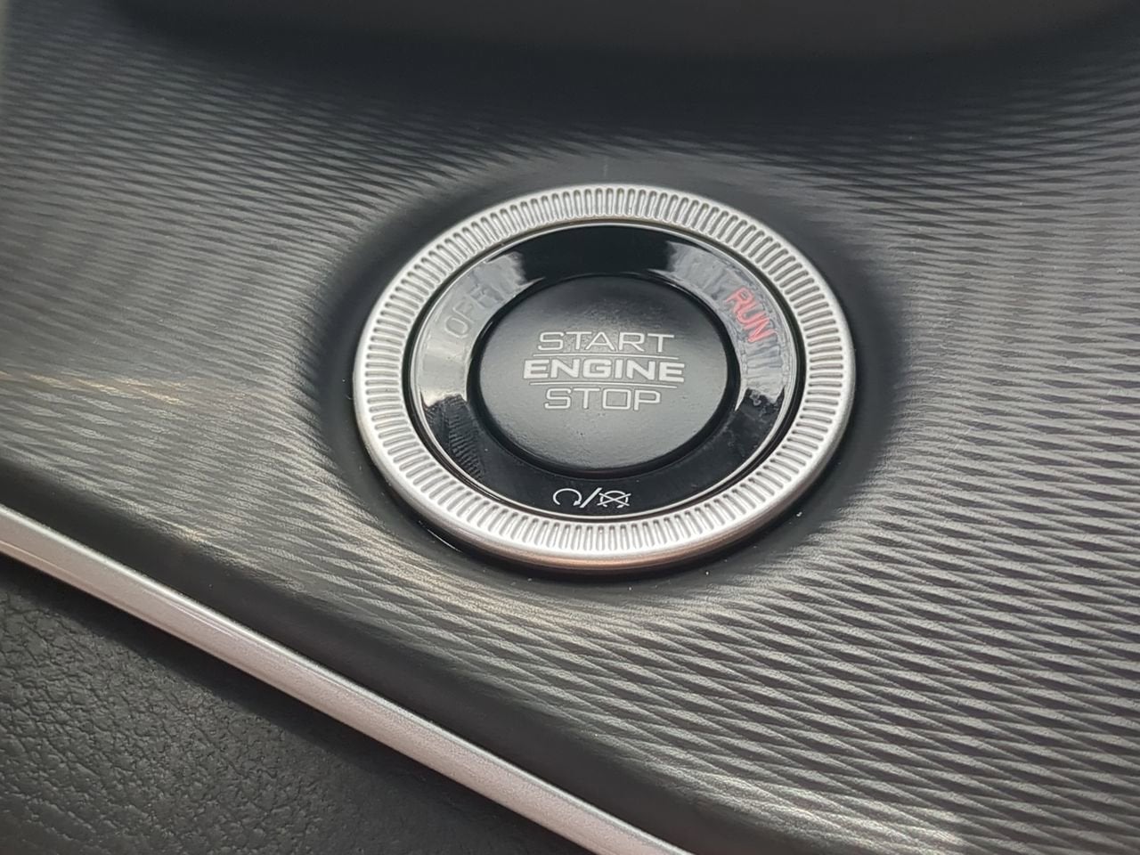 2025 Jeep Grand Cherokee Altitude 4x2