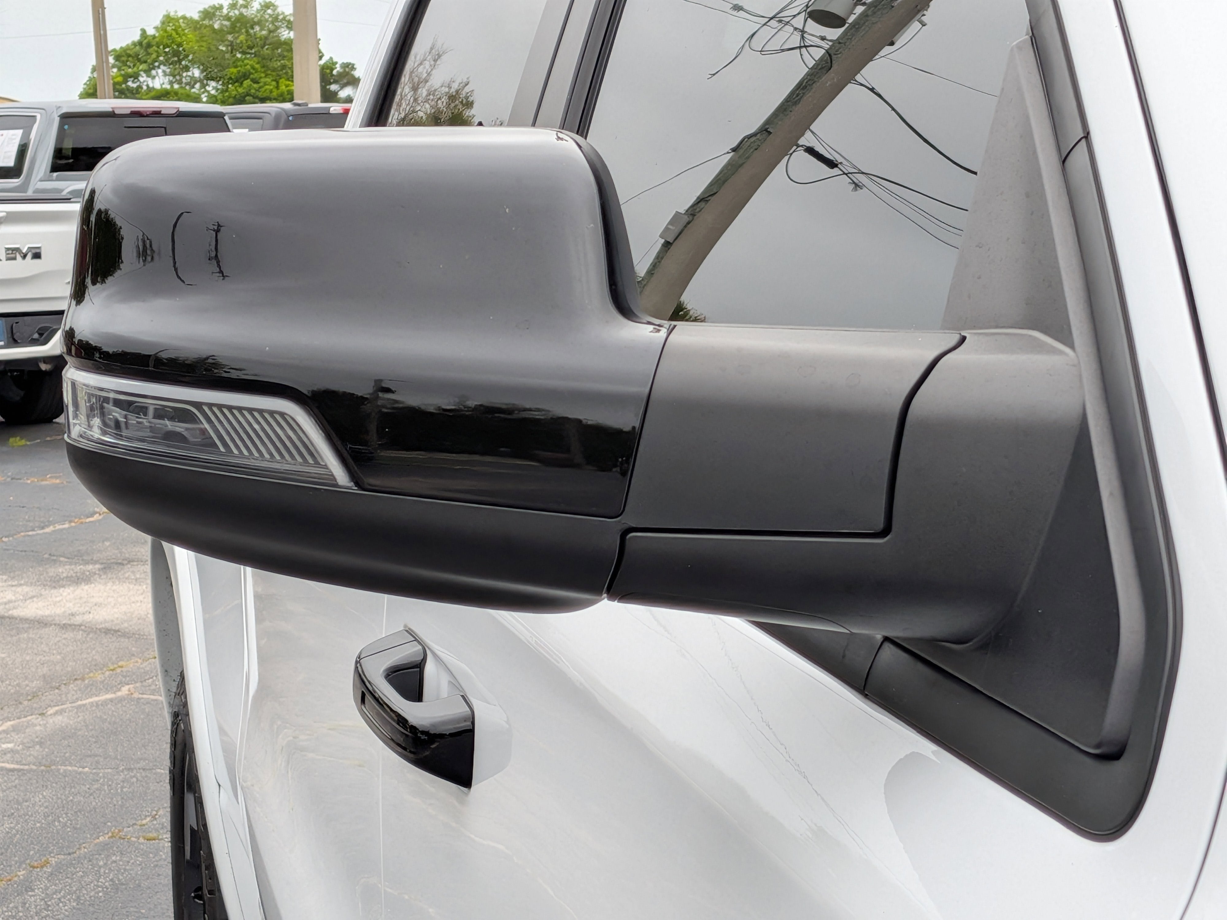 2025 RAM 1500 Big Horn Crew Cab 4x4 5'7" Box
