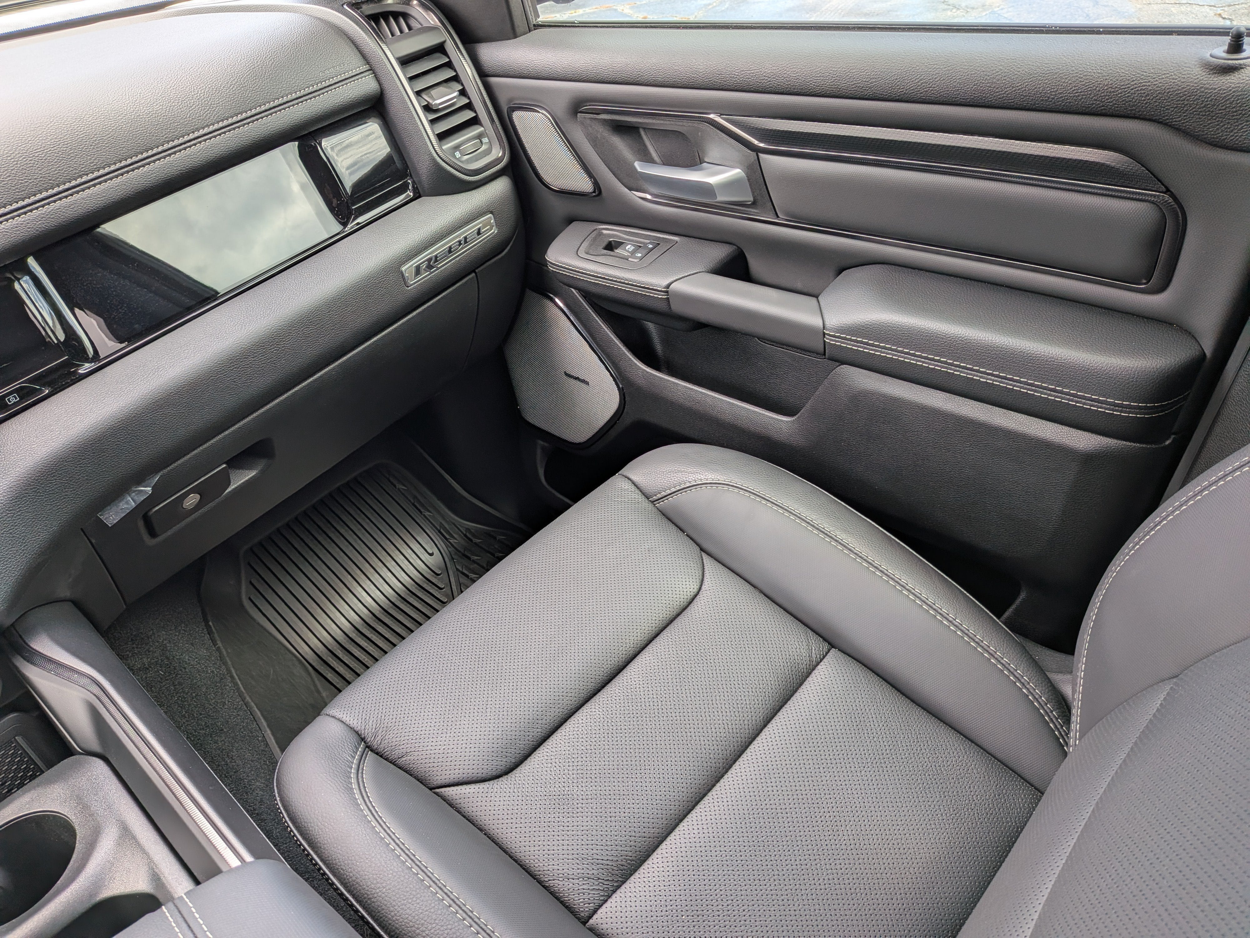 2025 RAM 1500 Rebel Crew Cab 4x4 5'7" Box