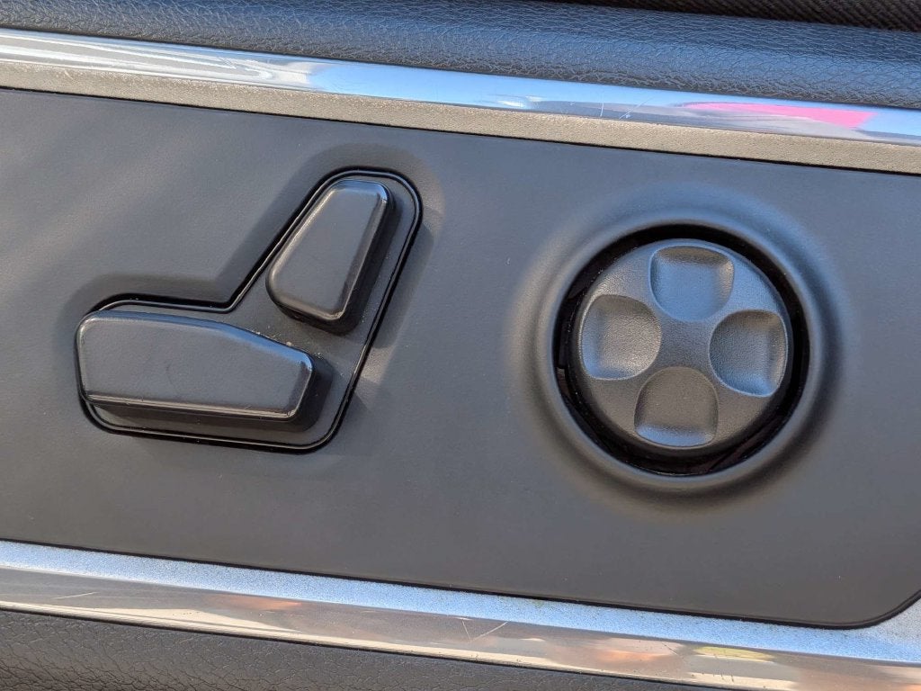 2020 RAM Ram 1500 Pickup Laramie - Photo 24