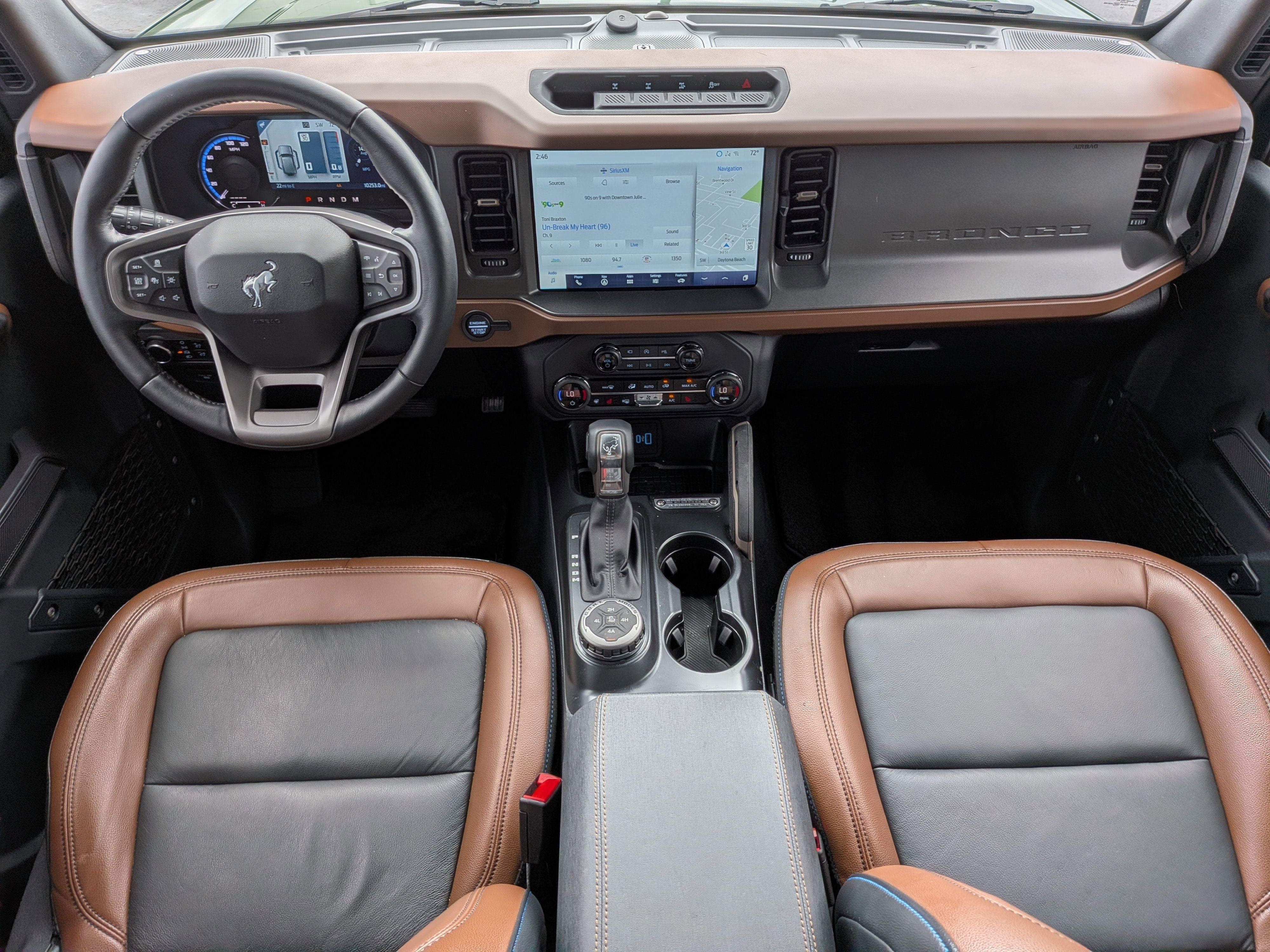 2024 Ford Bronco Outer Banks