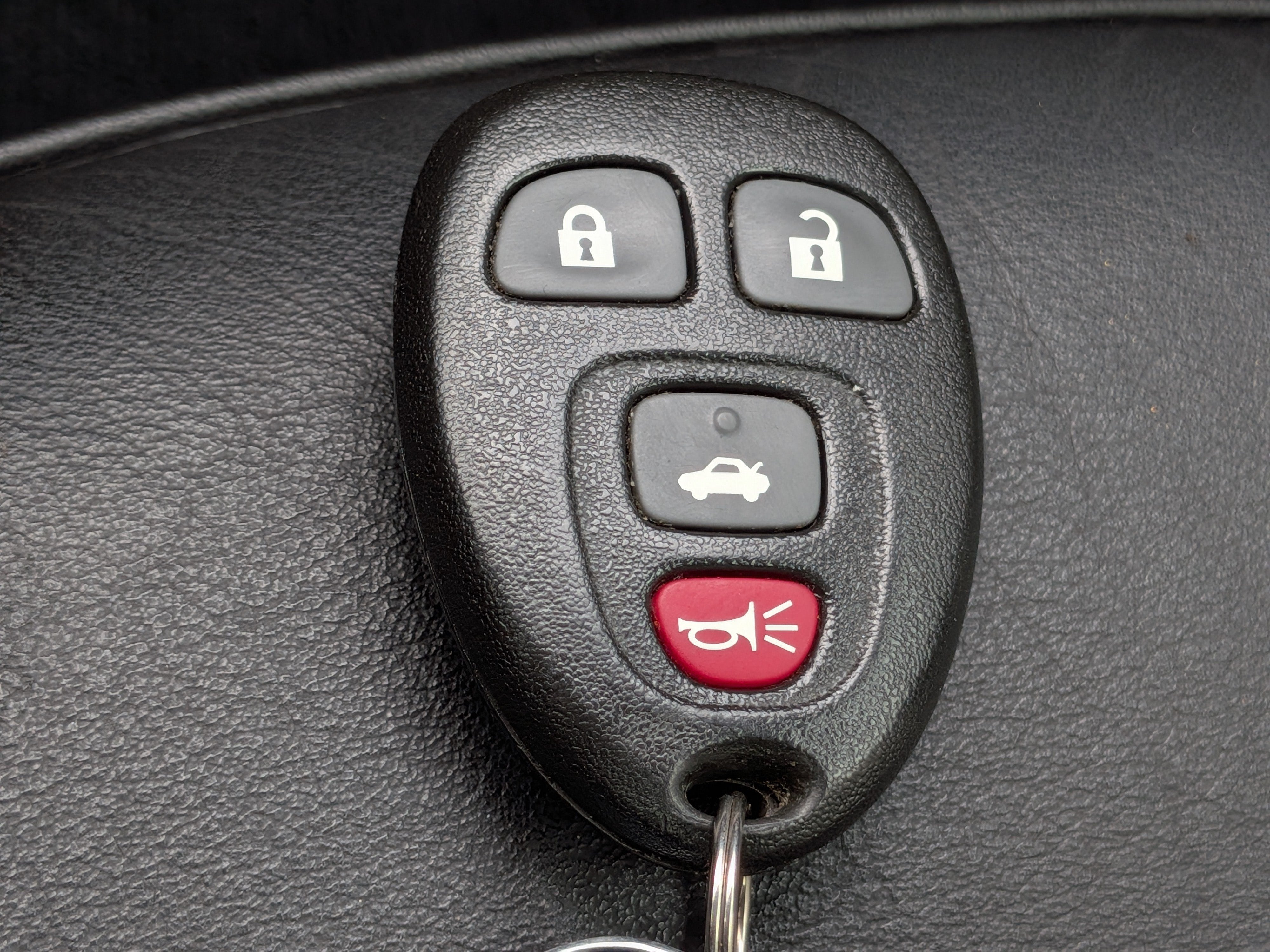 2009 Saturn Sky Red Line