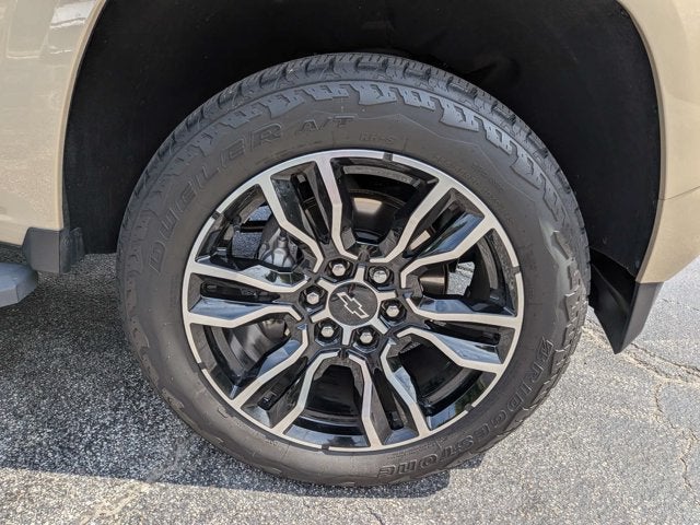 2024 Chevrolet Colorado Z71 - Photo 12