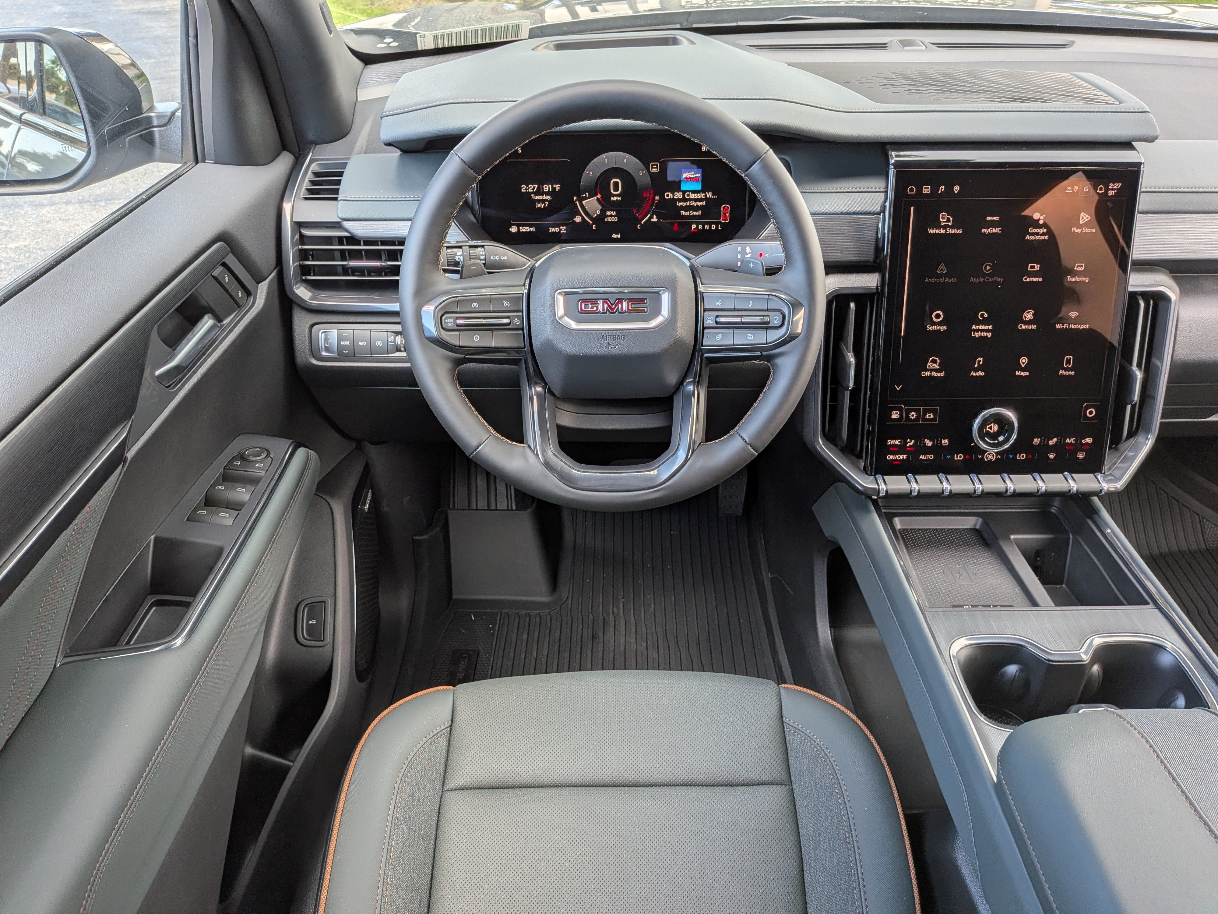 2026 GMC Acadia AT4
