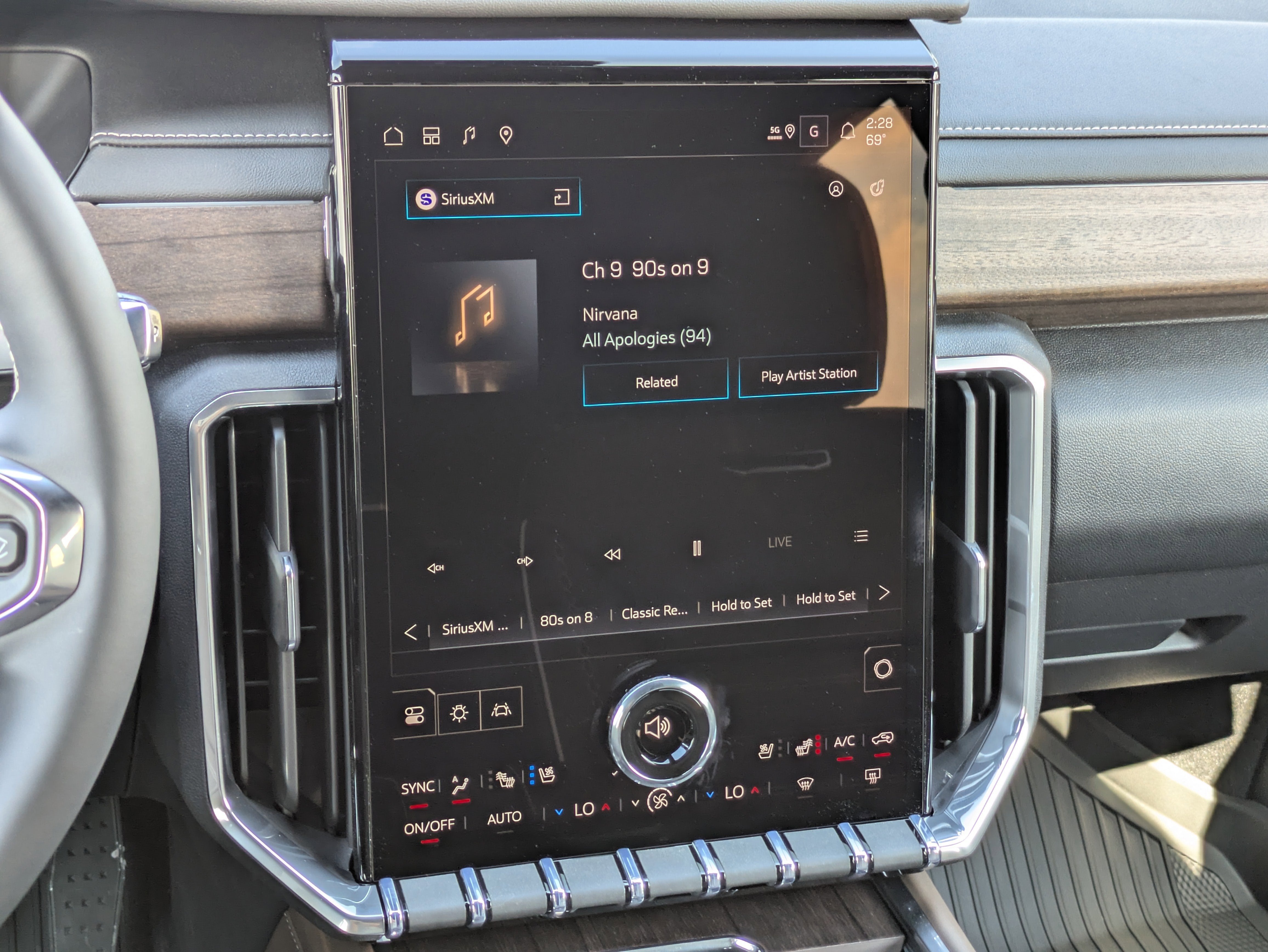 2026 GMC Acadia Denali Ultimate