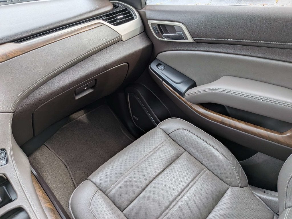 2019 GMC Yukon XL Denali - Photo 16