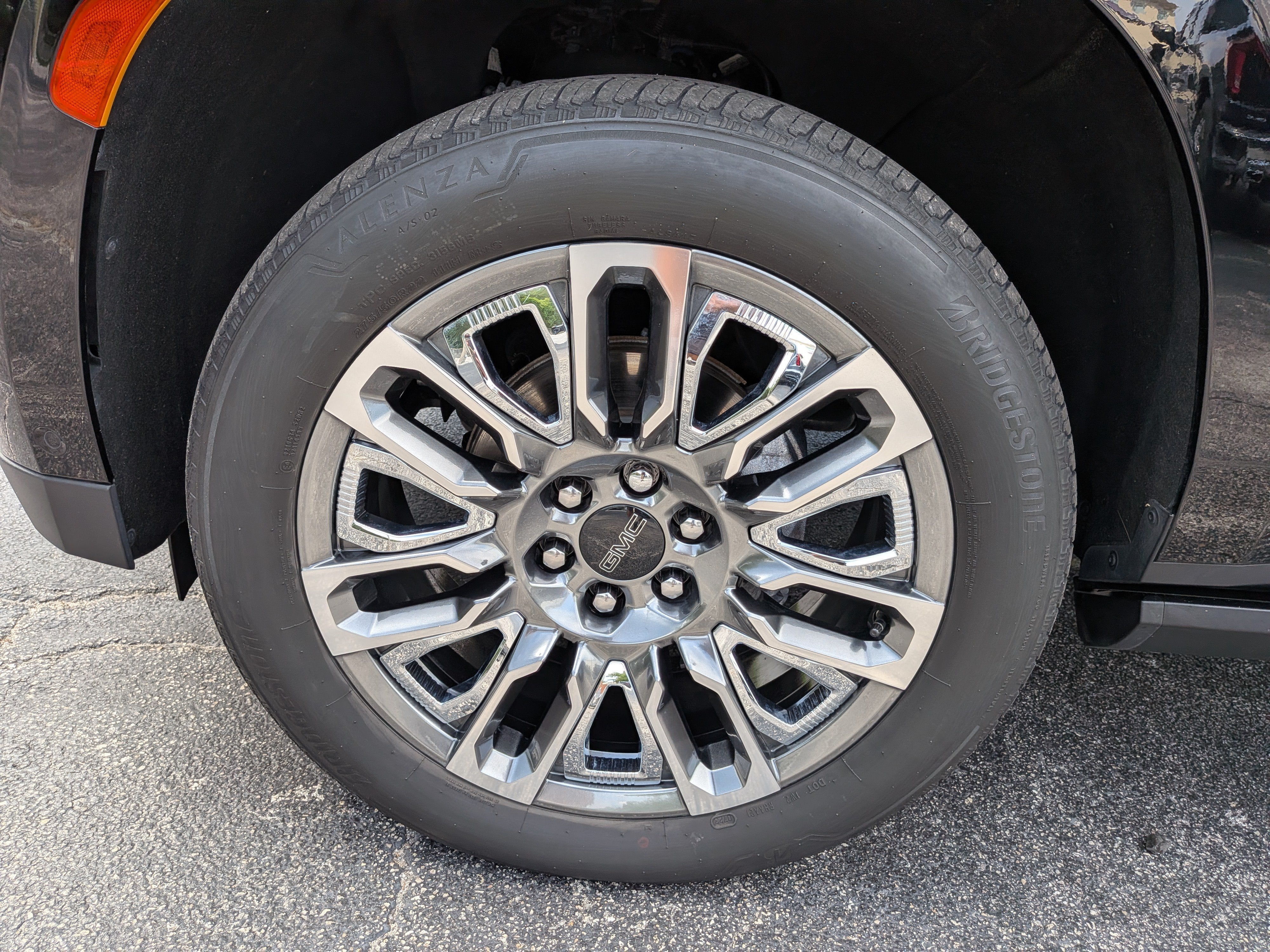 2023 GMC Yukon XL Denali Ultimate