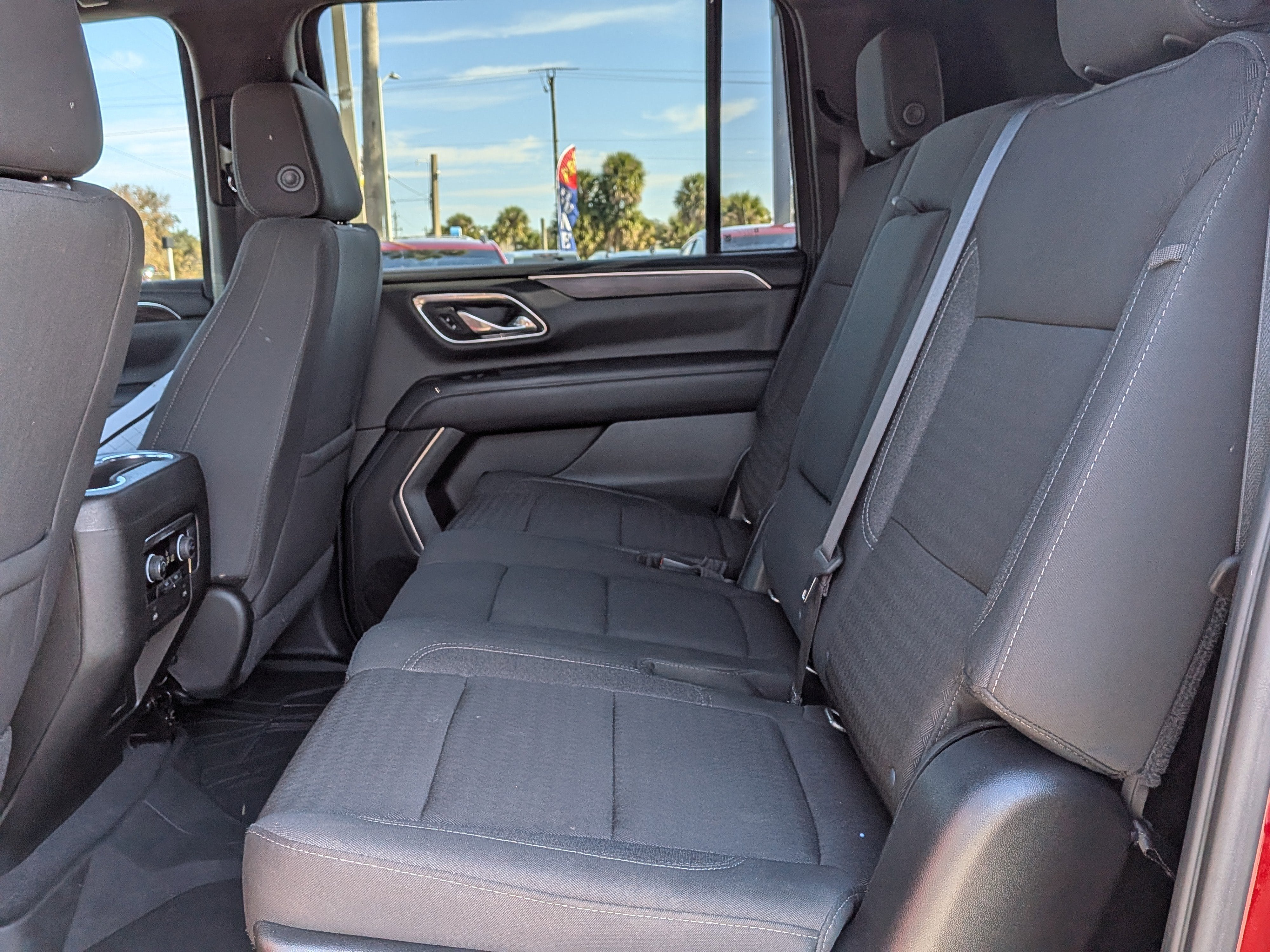 2021 Chevrolet Suburban LS