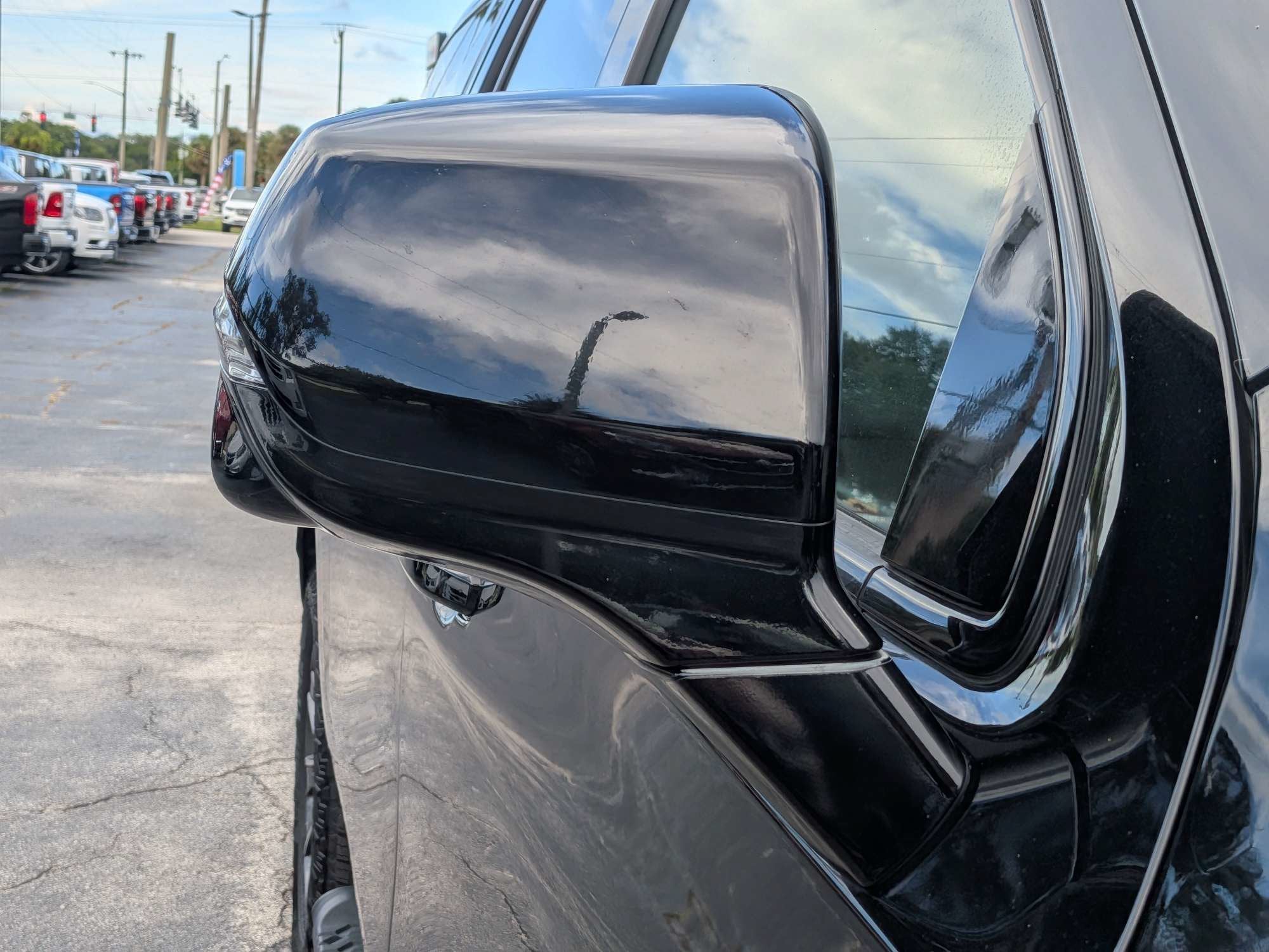 2023 Chevrolet Suburban Z71 - Photo 11