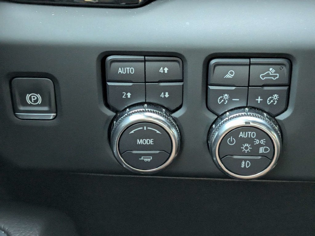 2025 GMC Sierra 3500HD Denali - Photo 25