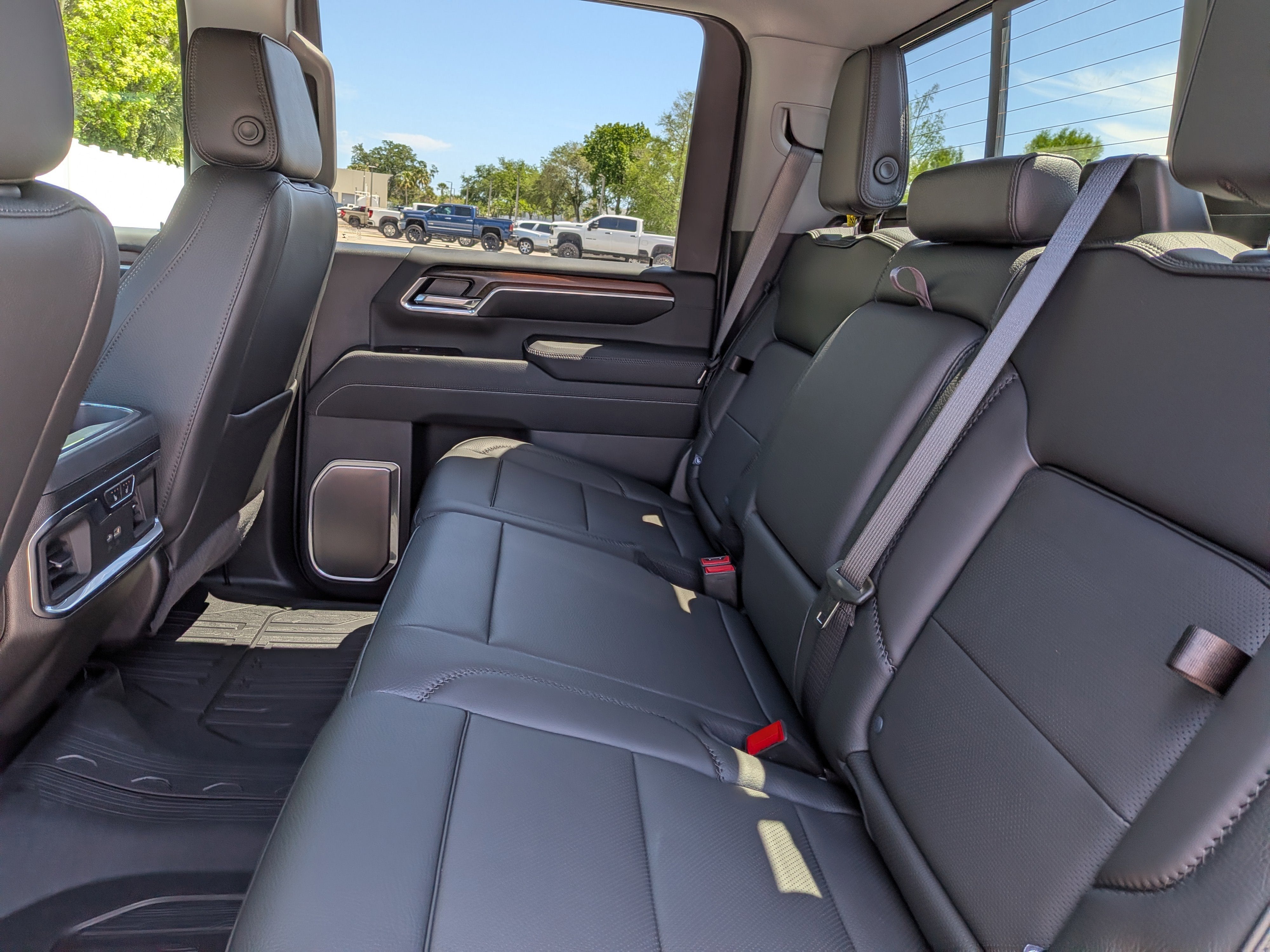 2026 GMC Sierra 3500 HD Denali DRW