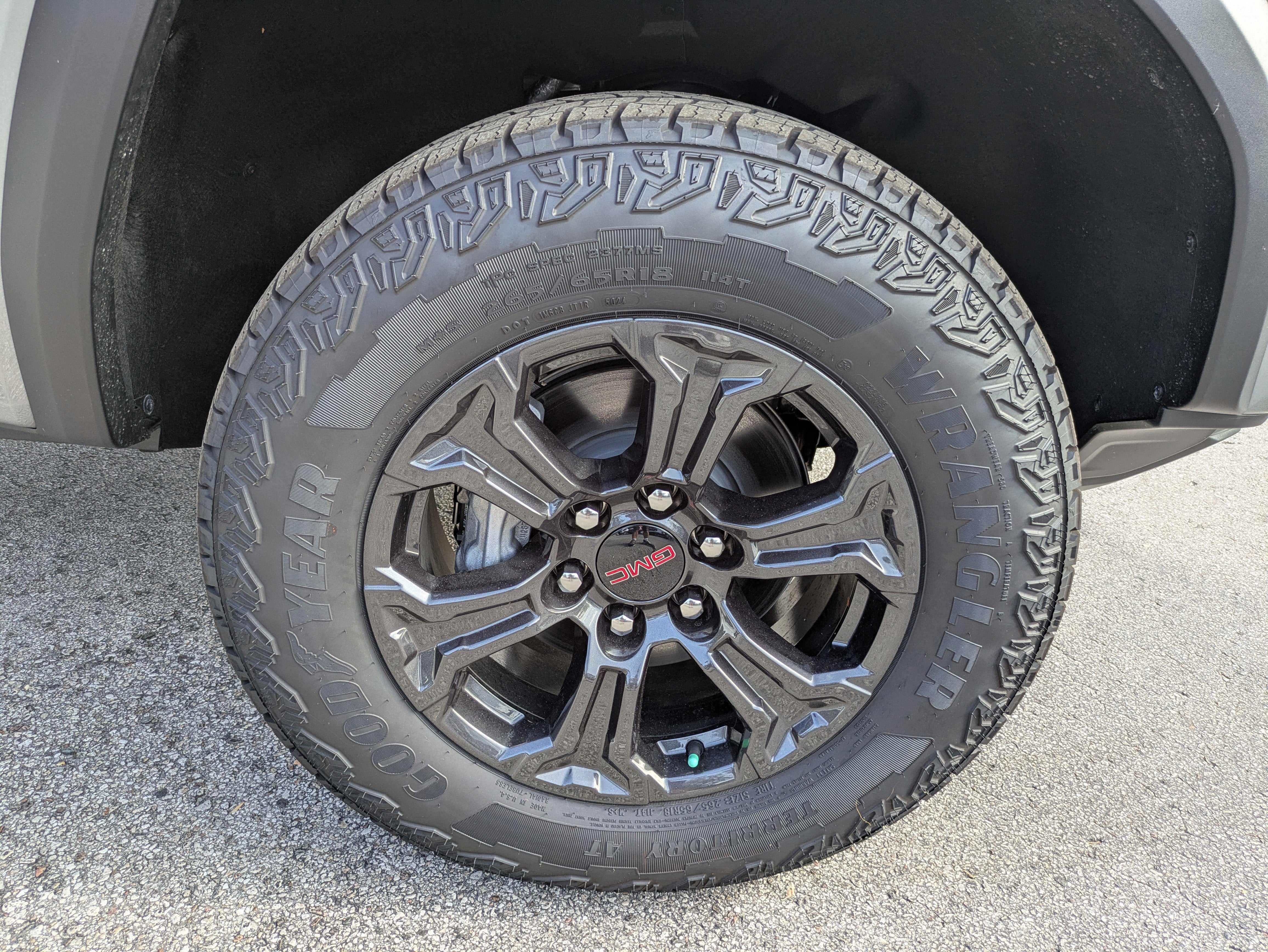 2025 GMC Canyon Elevation