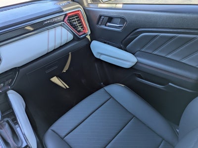 2023 GMC Canyon AT4X