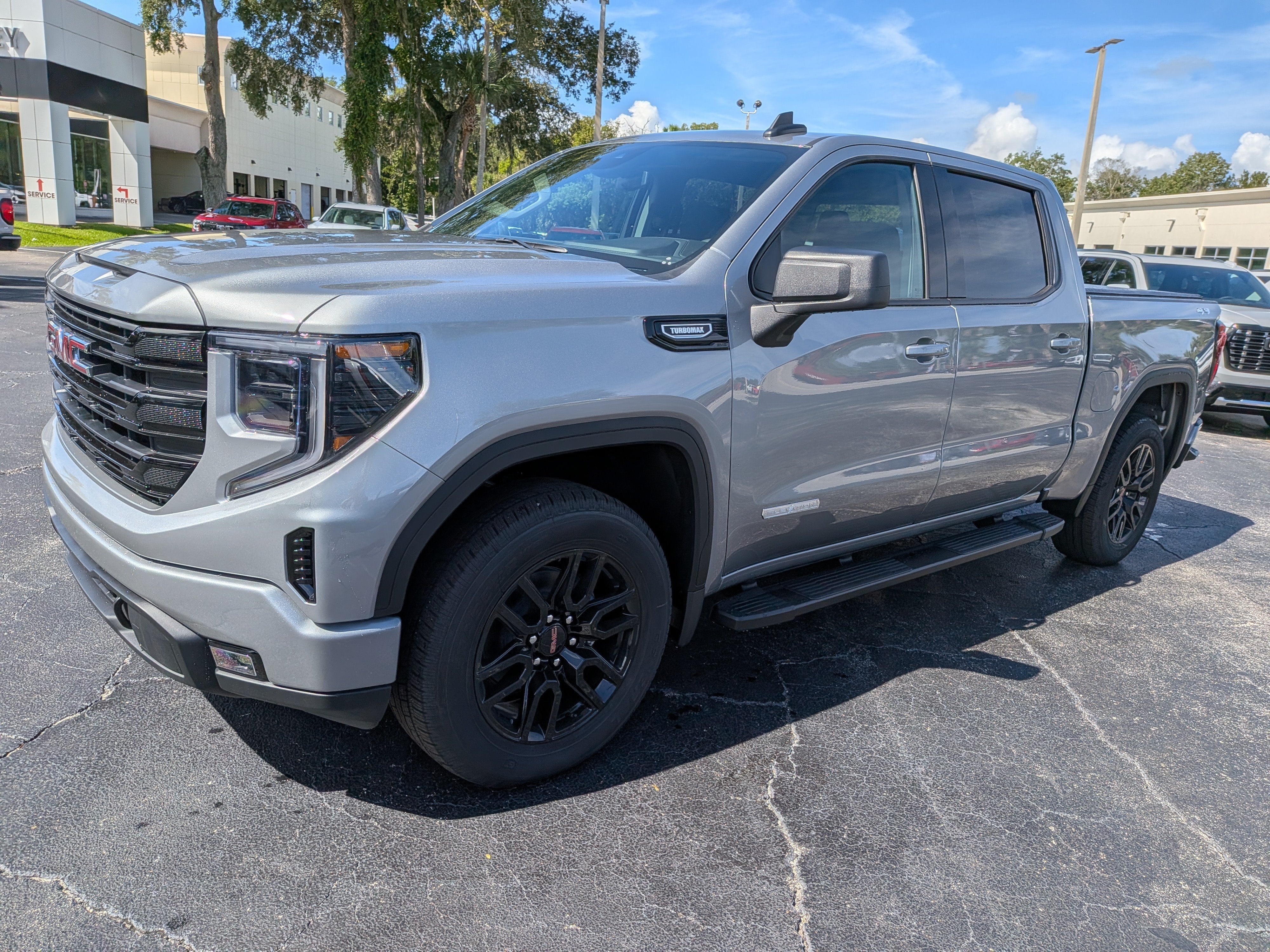 2026 GMC Sierra 1500 Elevation