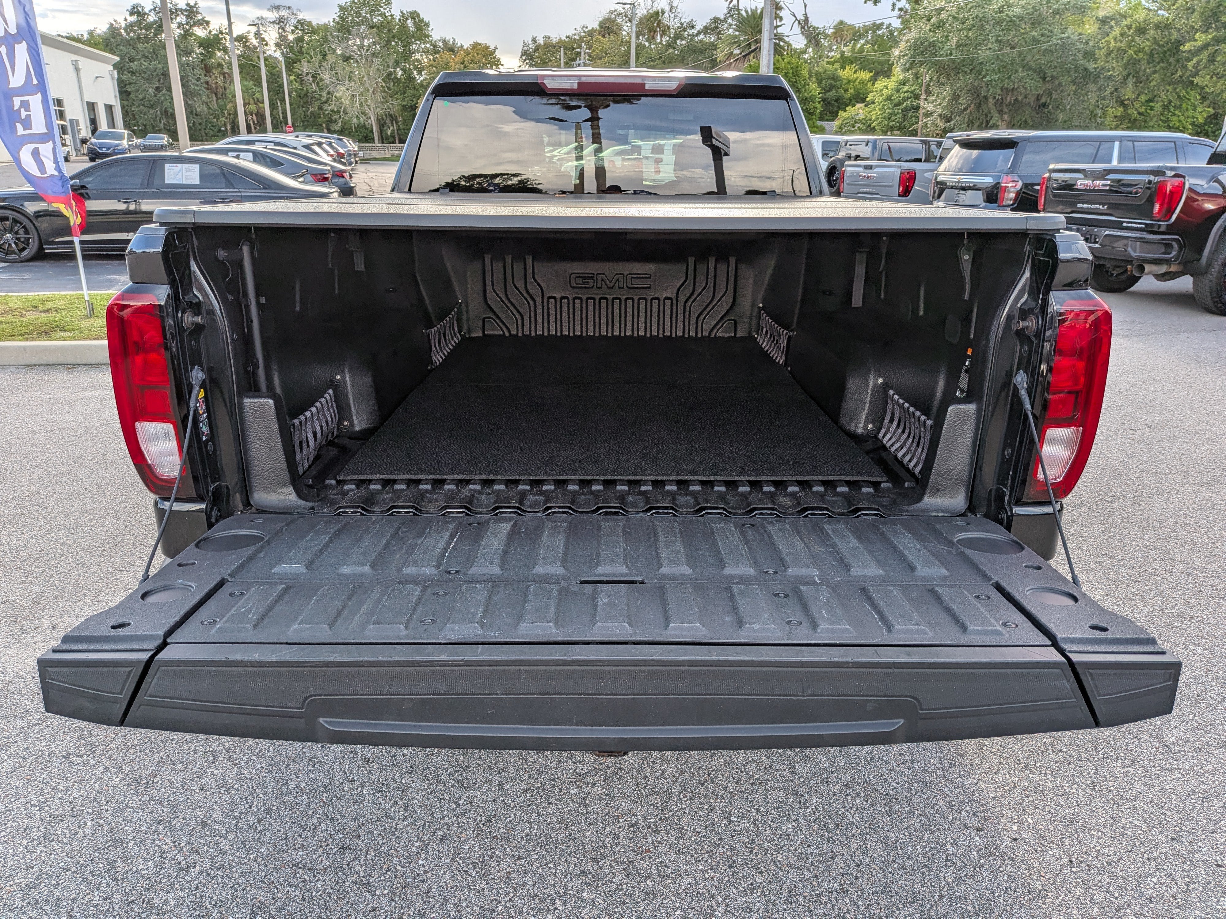 2022 GMC Sierra 1500 Limited Elevation