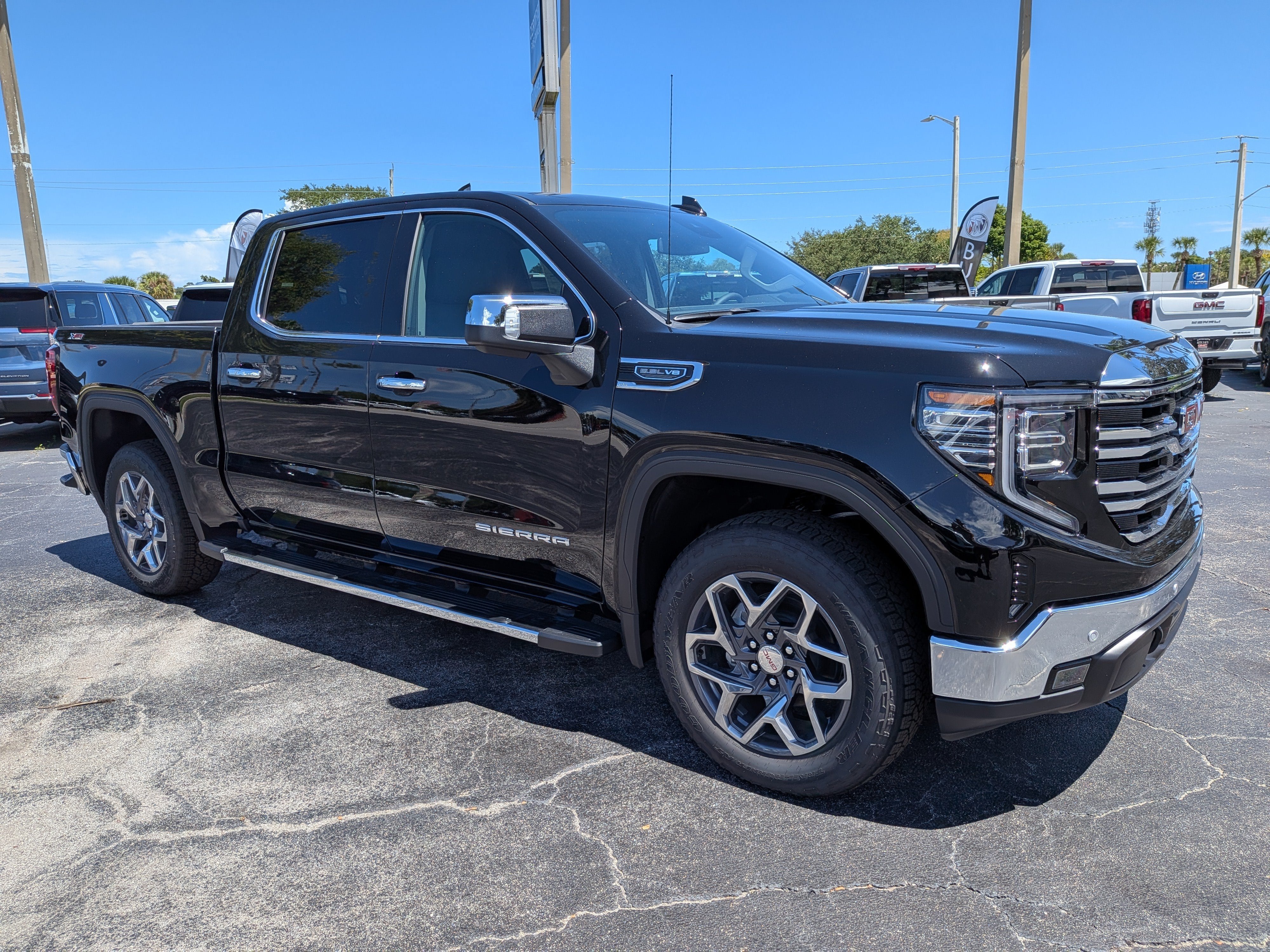 2026 GMC Sierra 1500 SLT