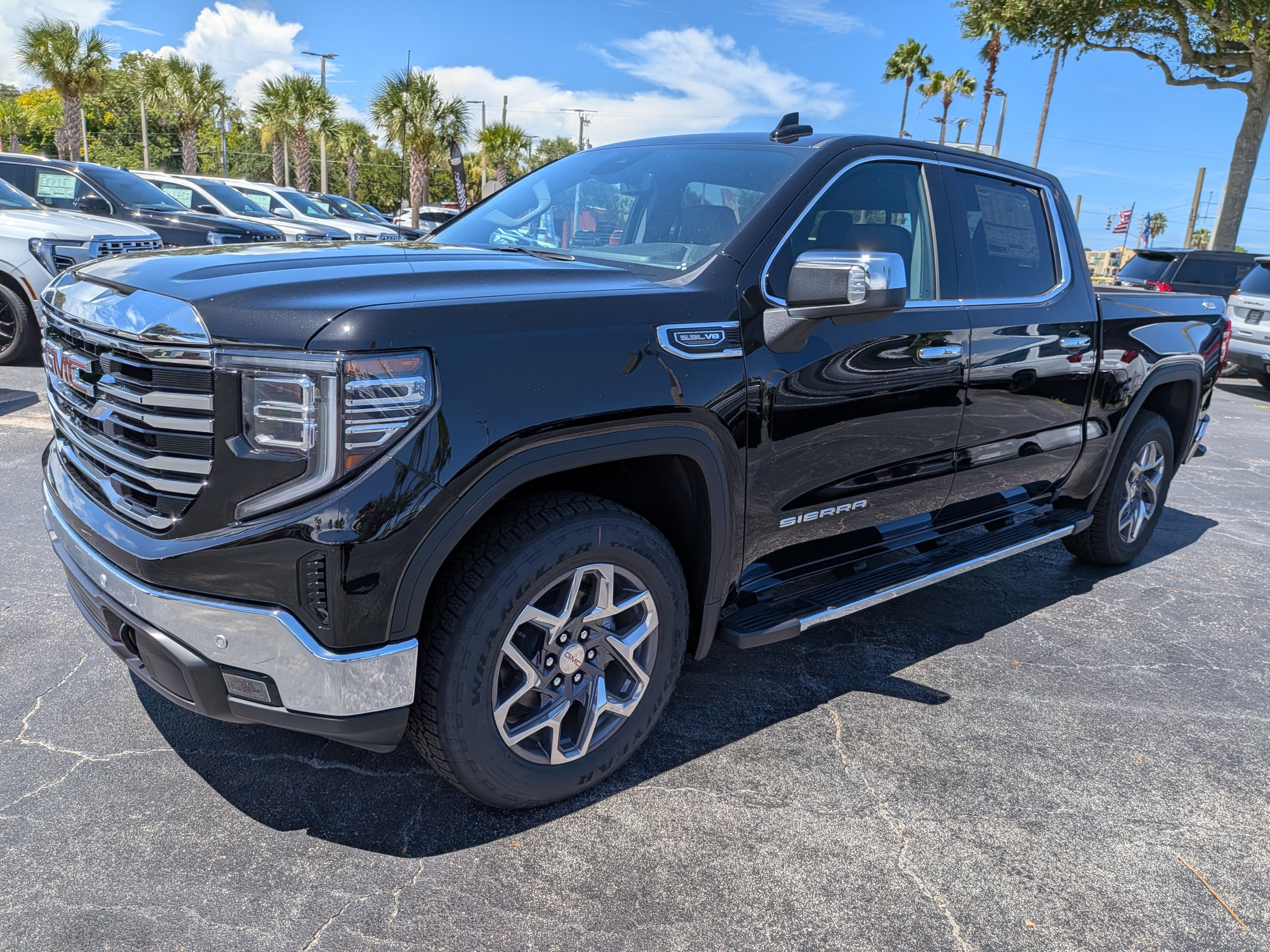 2026 GMC Sierra 1500 SLT