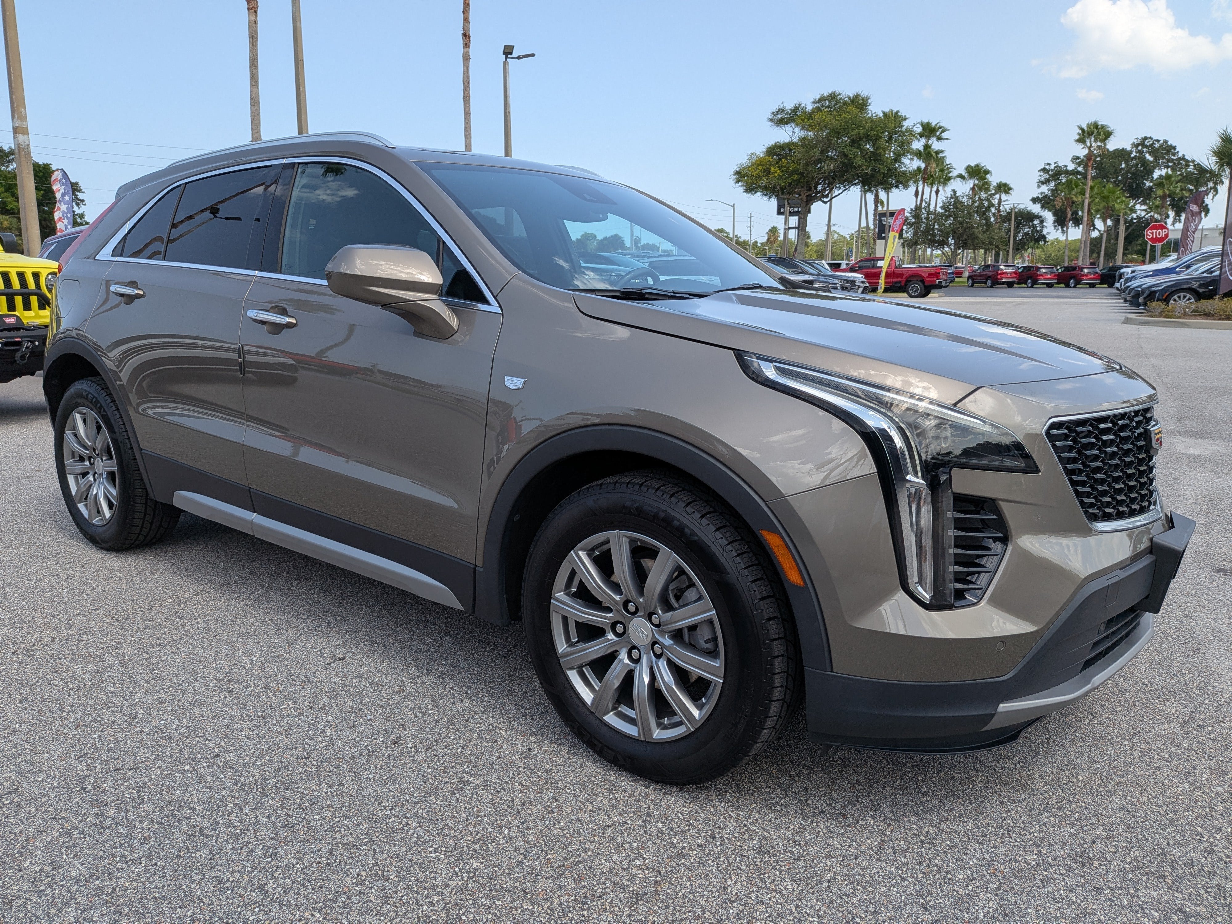 2020 Cadillac XT4 FWD Premium Luxury
