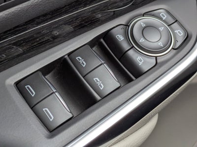 2021 Cadillac XT4 Premium Luxury