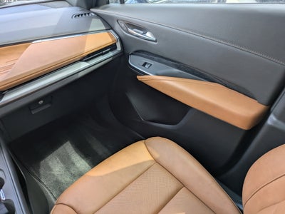 2025 Cadillac XT4 Premium Luxury