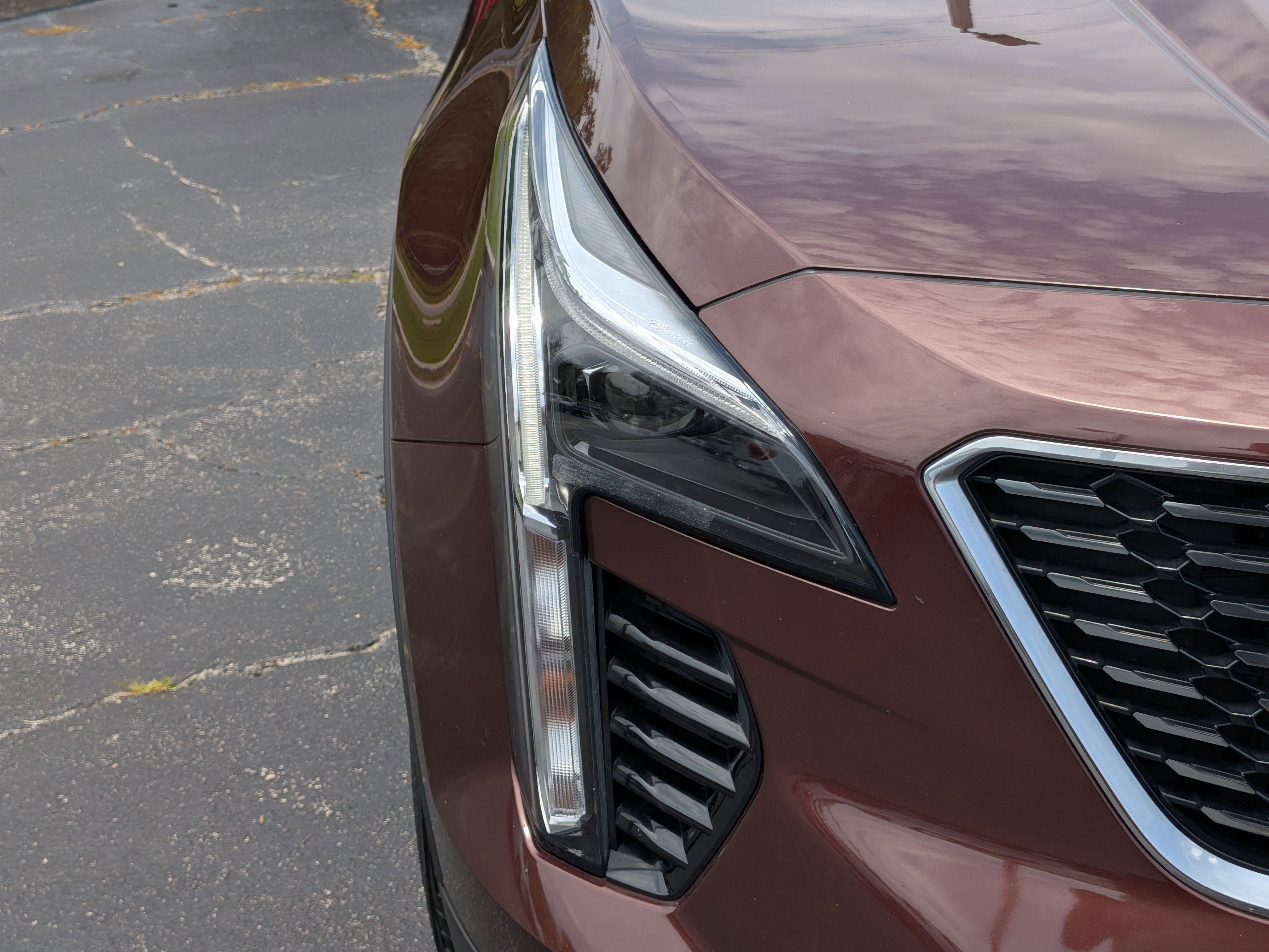 2023 Cadillac XT4 Premium Luxury