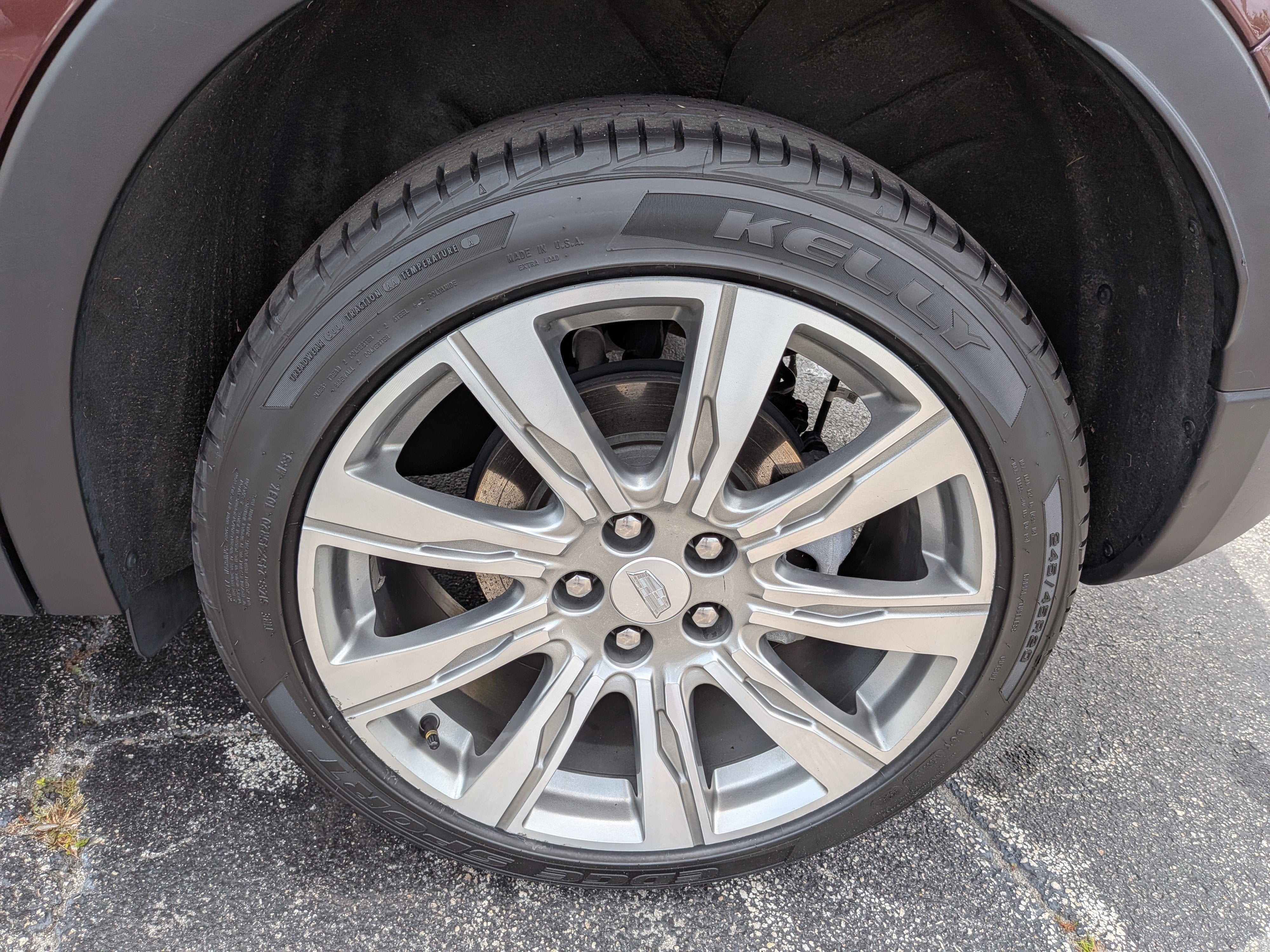 2023 Cadillac XT4 Premium Luxury
