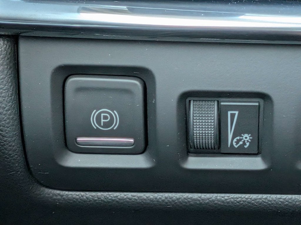 2023 Cadillac XT4 Sport - Photo 30