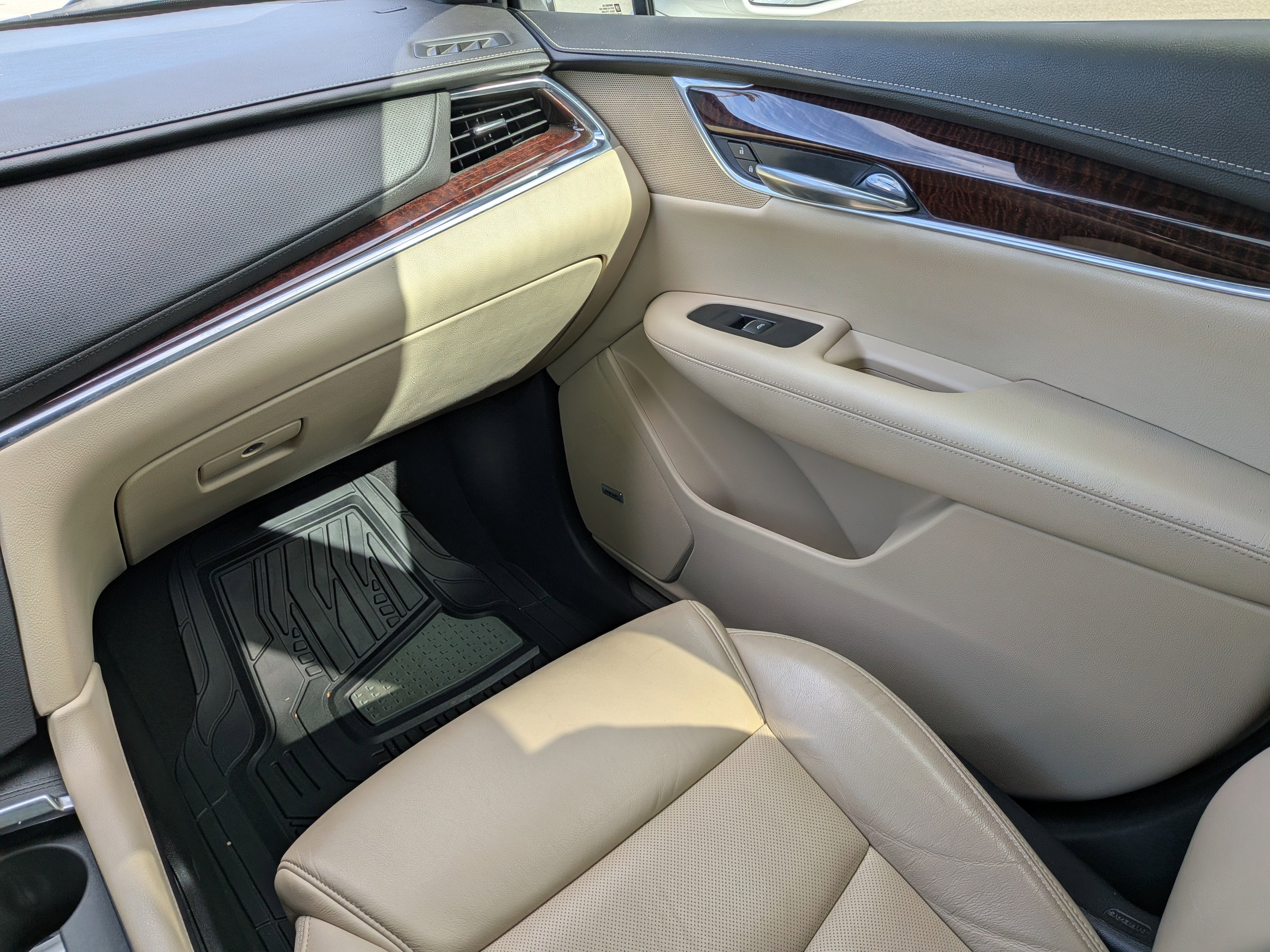 2017 Cadillac XT5 Luxury FWD