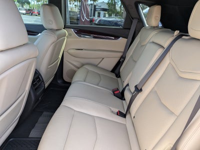 2017 Cadillac XT5 Luxury FWD