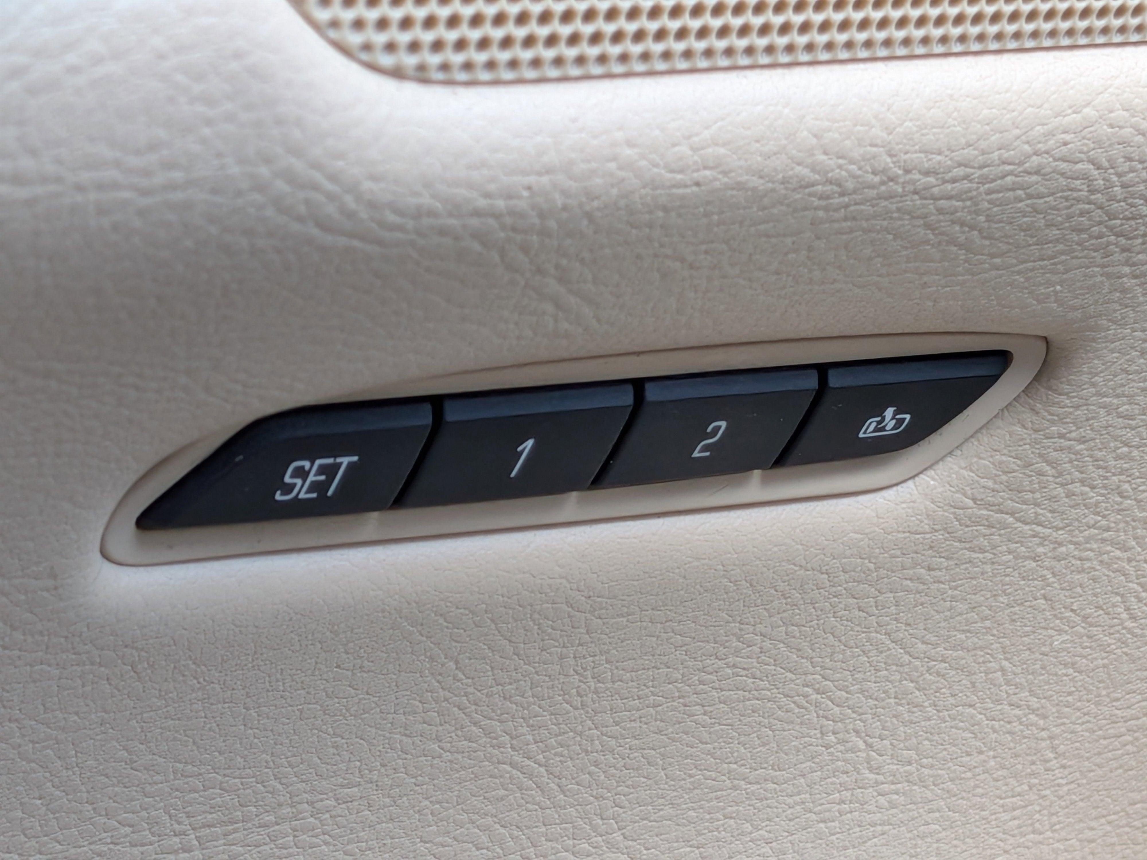 2017 Cadillac XT5 Luxury FWD
