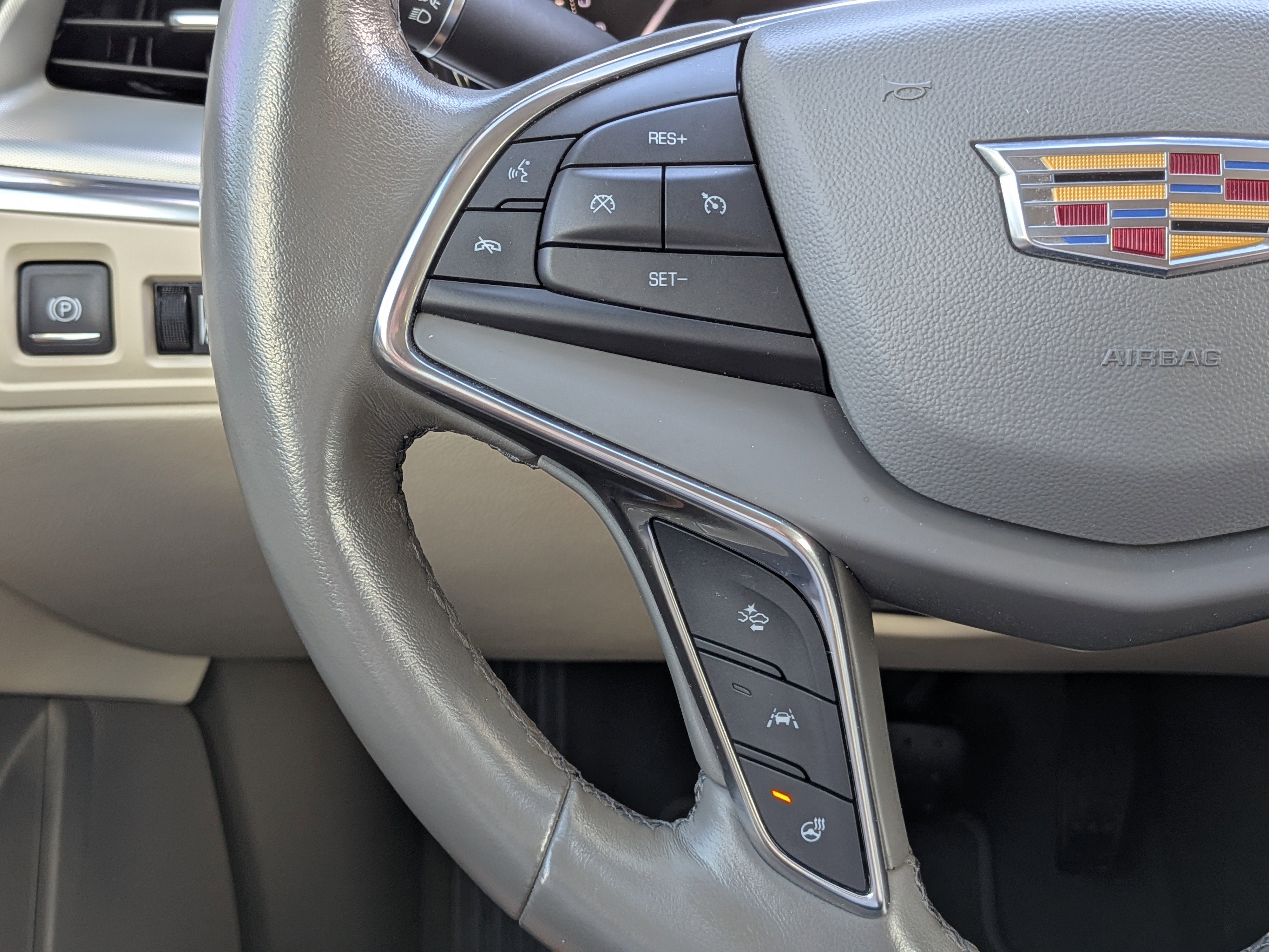 2019 Cadillac XT5 Luxury FWD