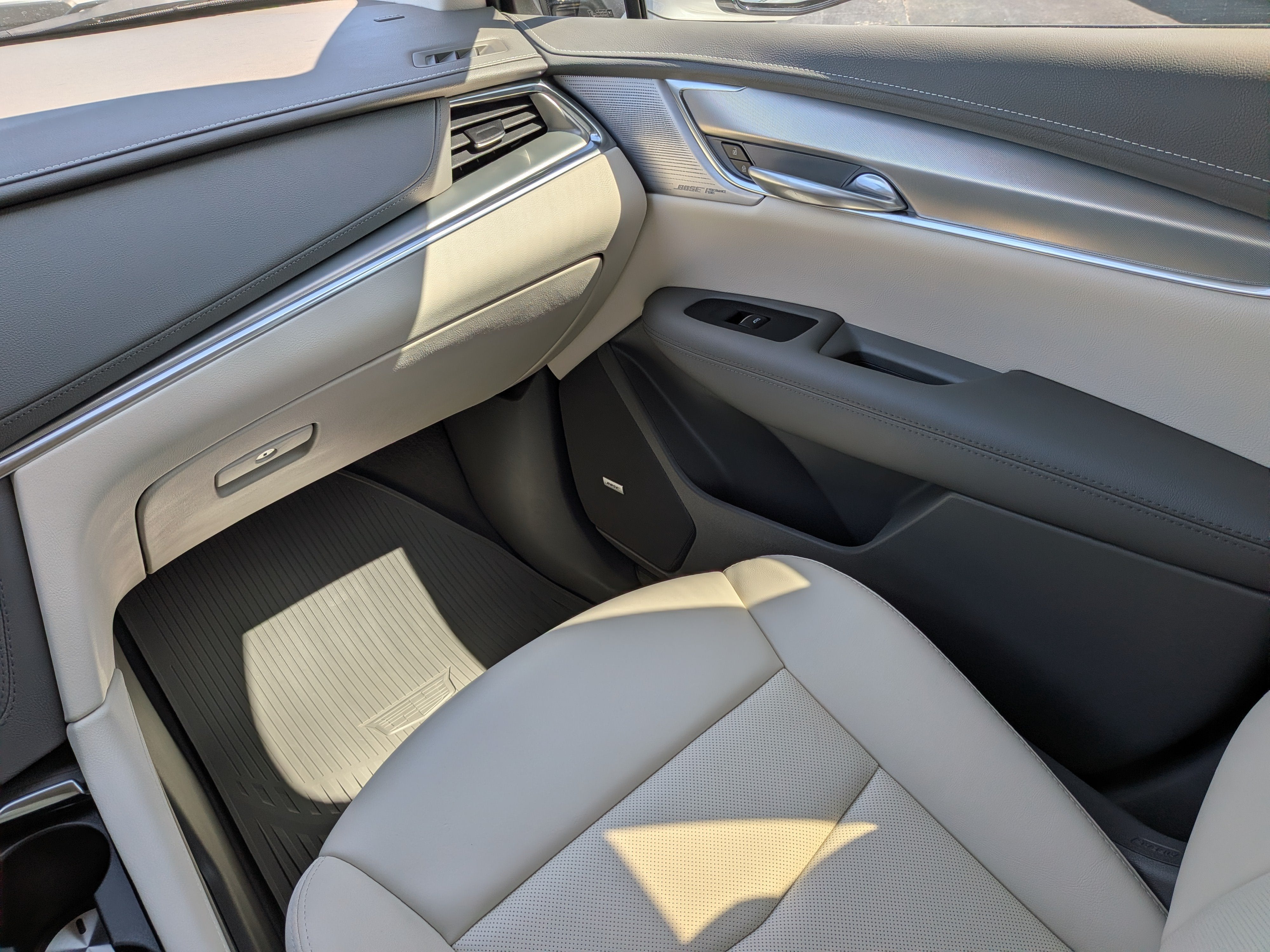 2023 Cadillac XT5 FWD Premium Luxury