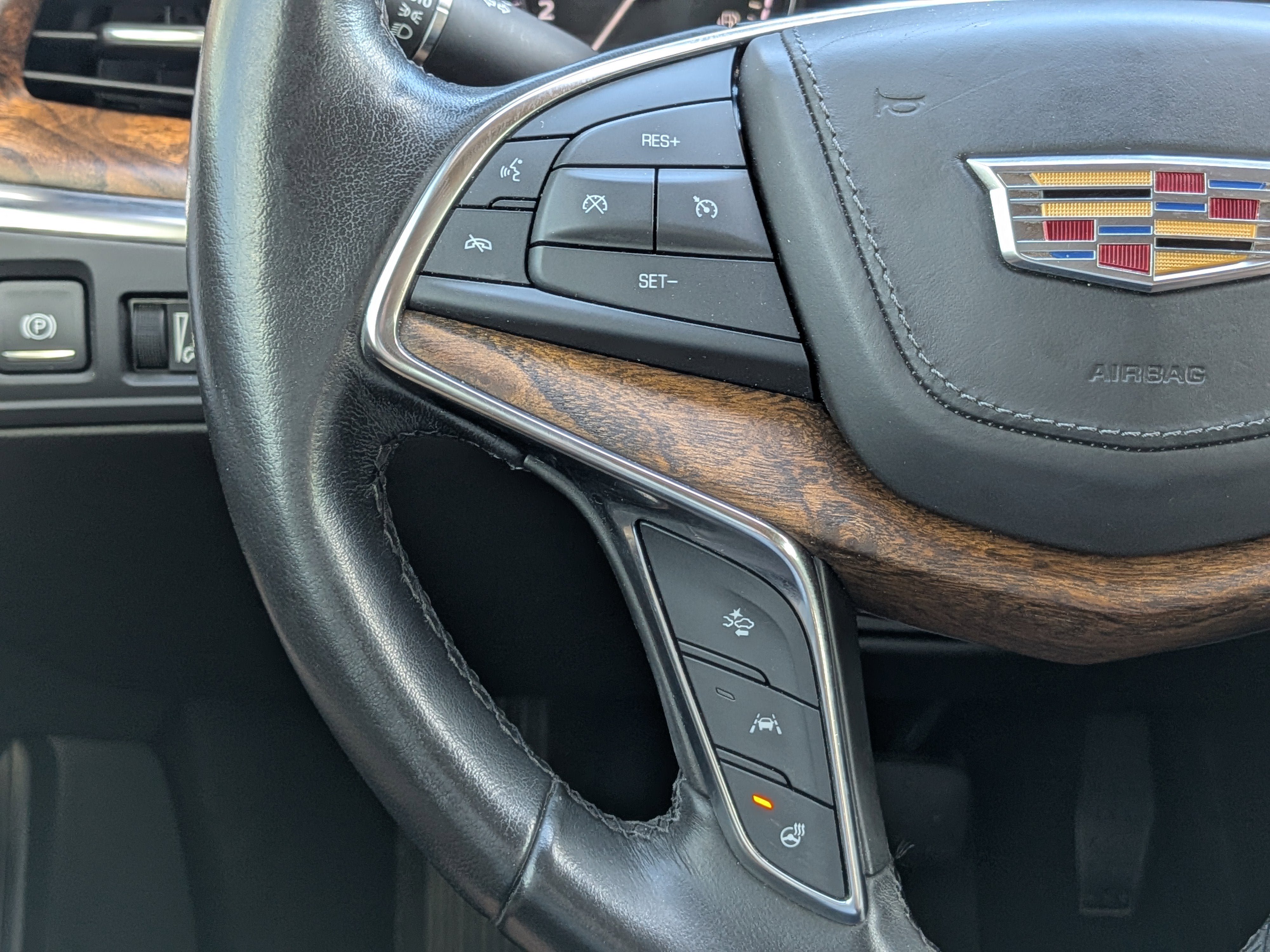 2020 Cadillac XT5 Premium Luxury