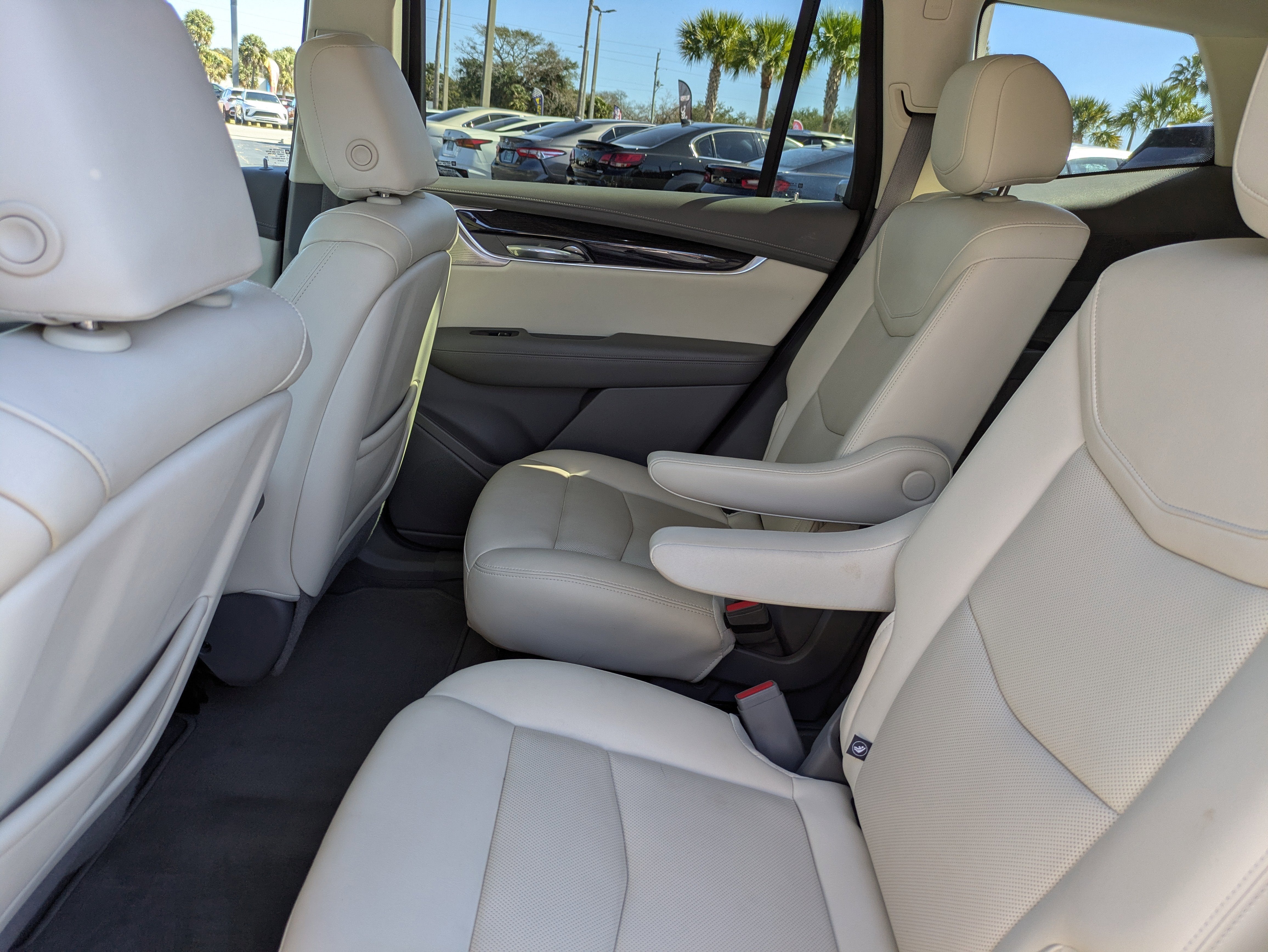 2022 Cadillac XT6 Premium Luxury