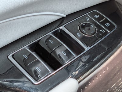 2024 Cadillac LYRIQ Luxury 1