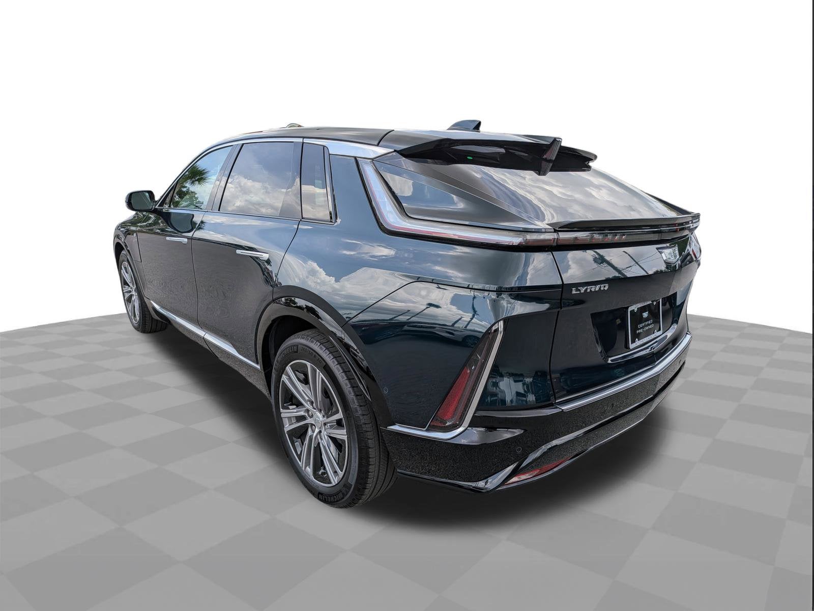 2024 Cadillac LYRIQ Luxury 1