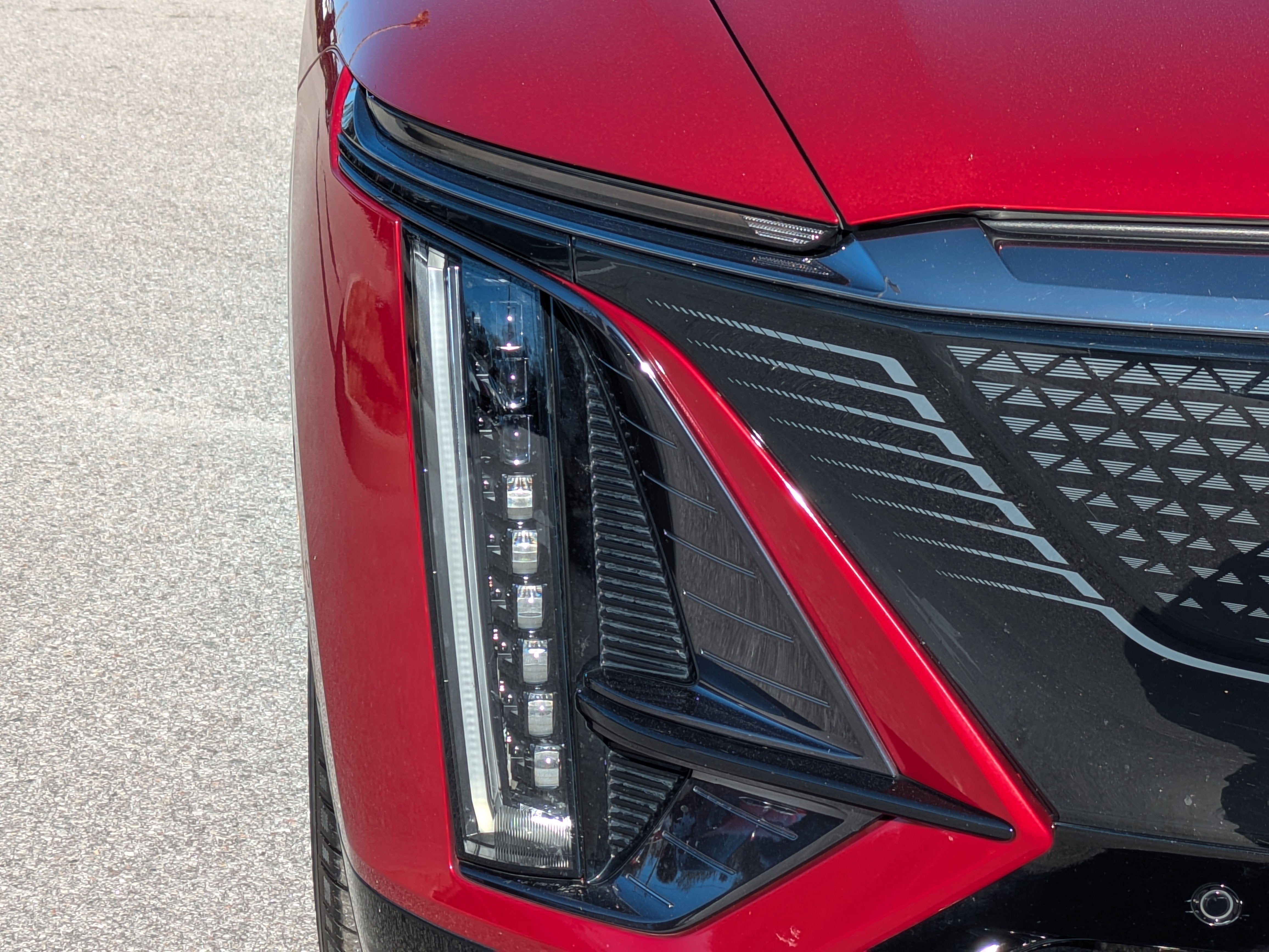 2024 Cadillac LYRIQ Sport 2