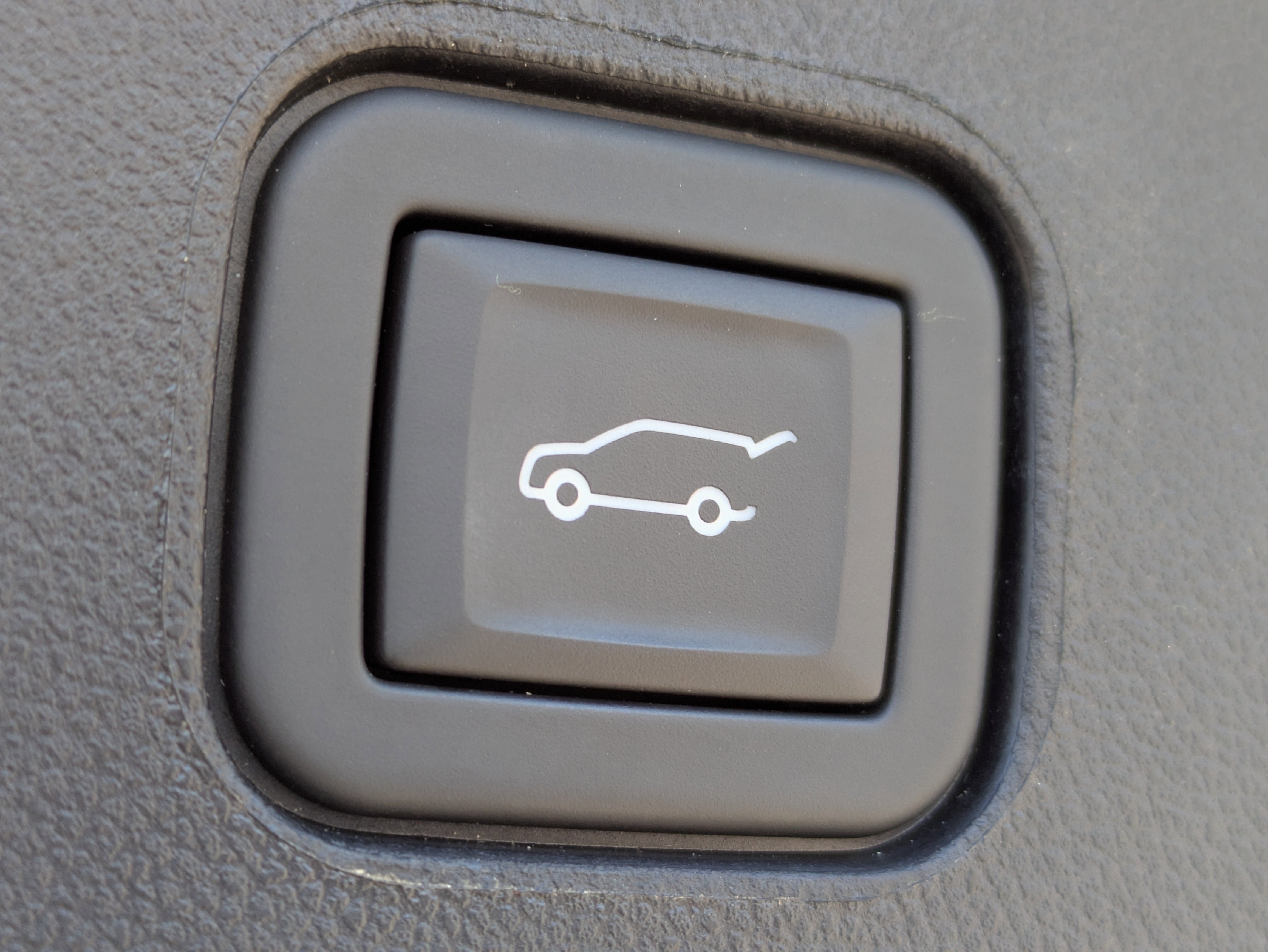 2024 Cadillac LYRIQ Sport 2