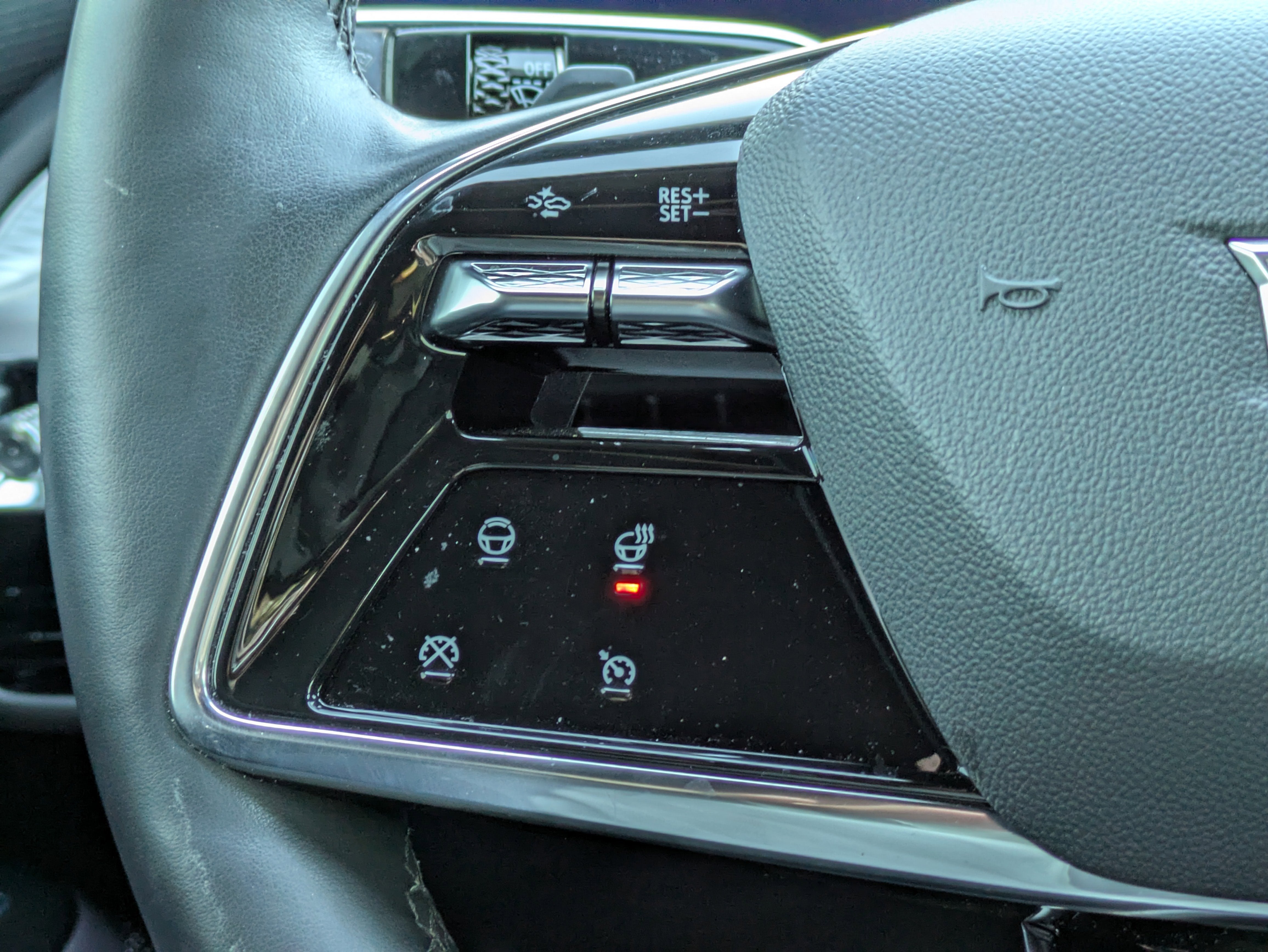 2024 Cadillac LYRIQ Sport 2