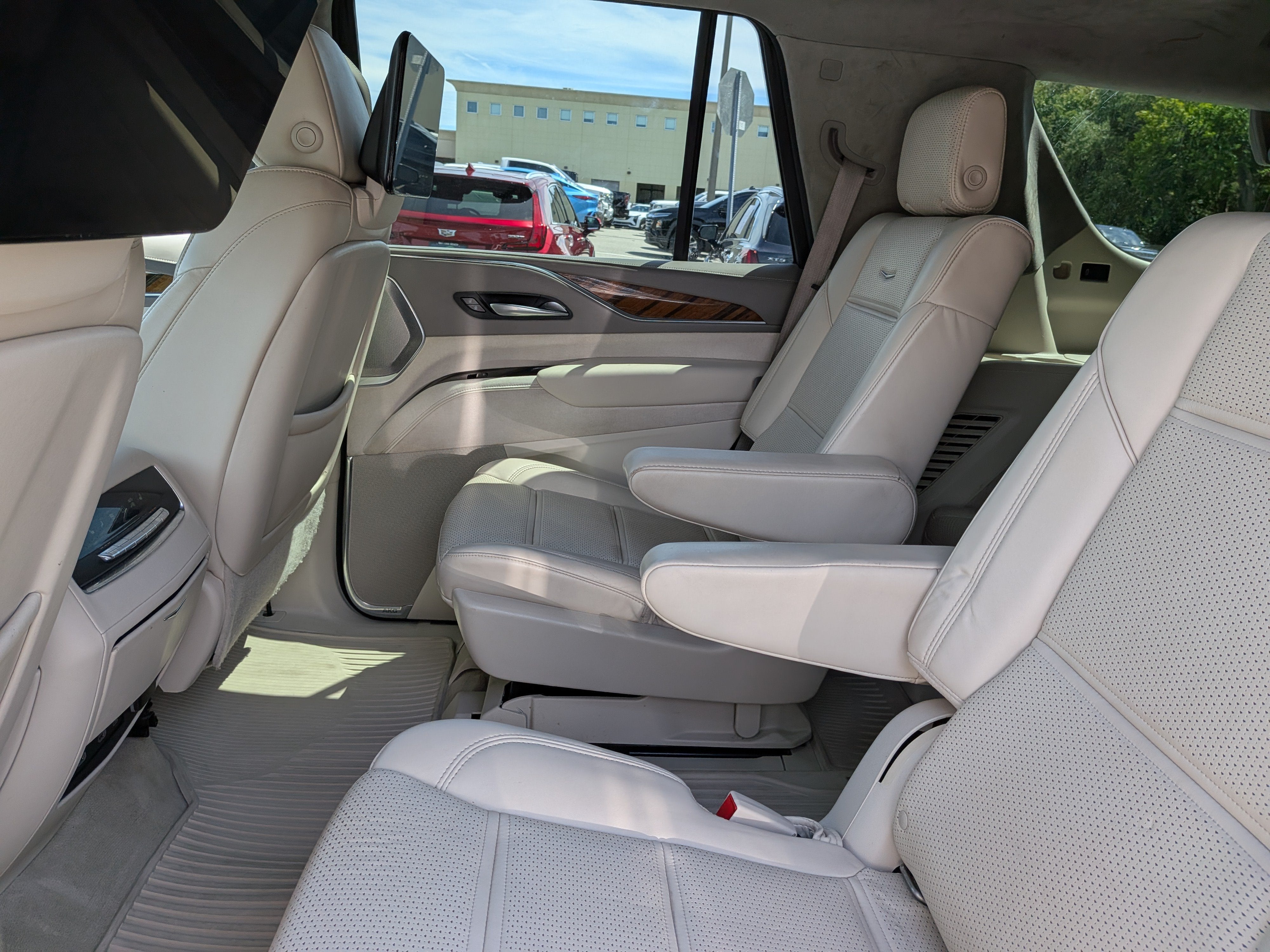 2022 Cadillac Escalade Sport Platinum