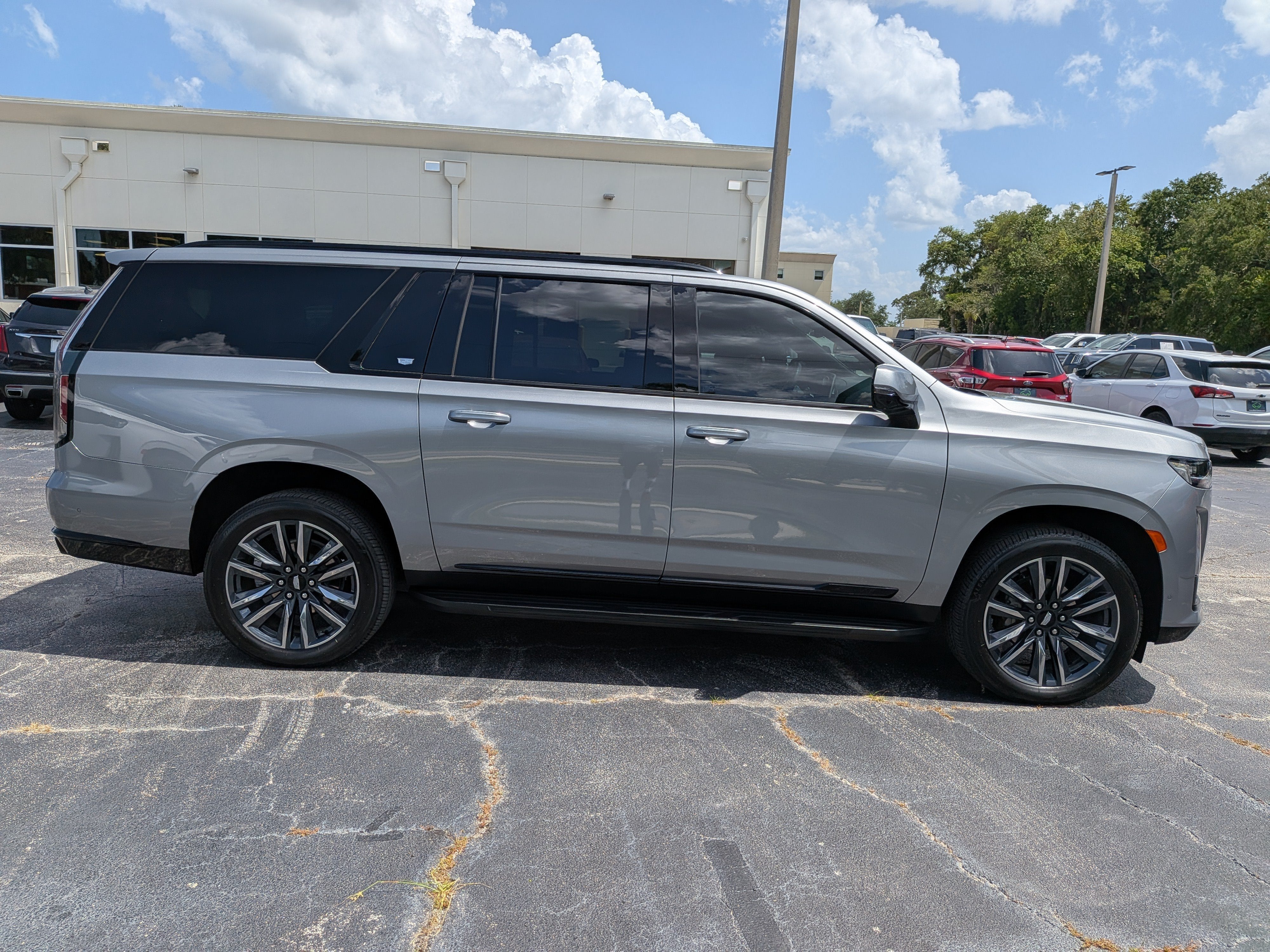 2024 Cadillac Escalade ESV Sport