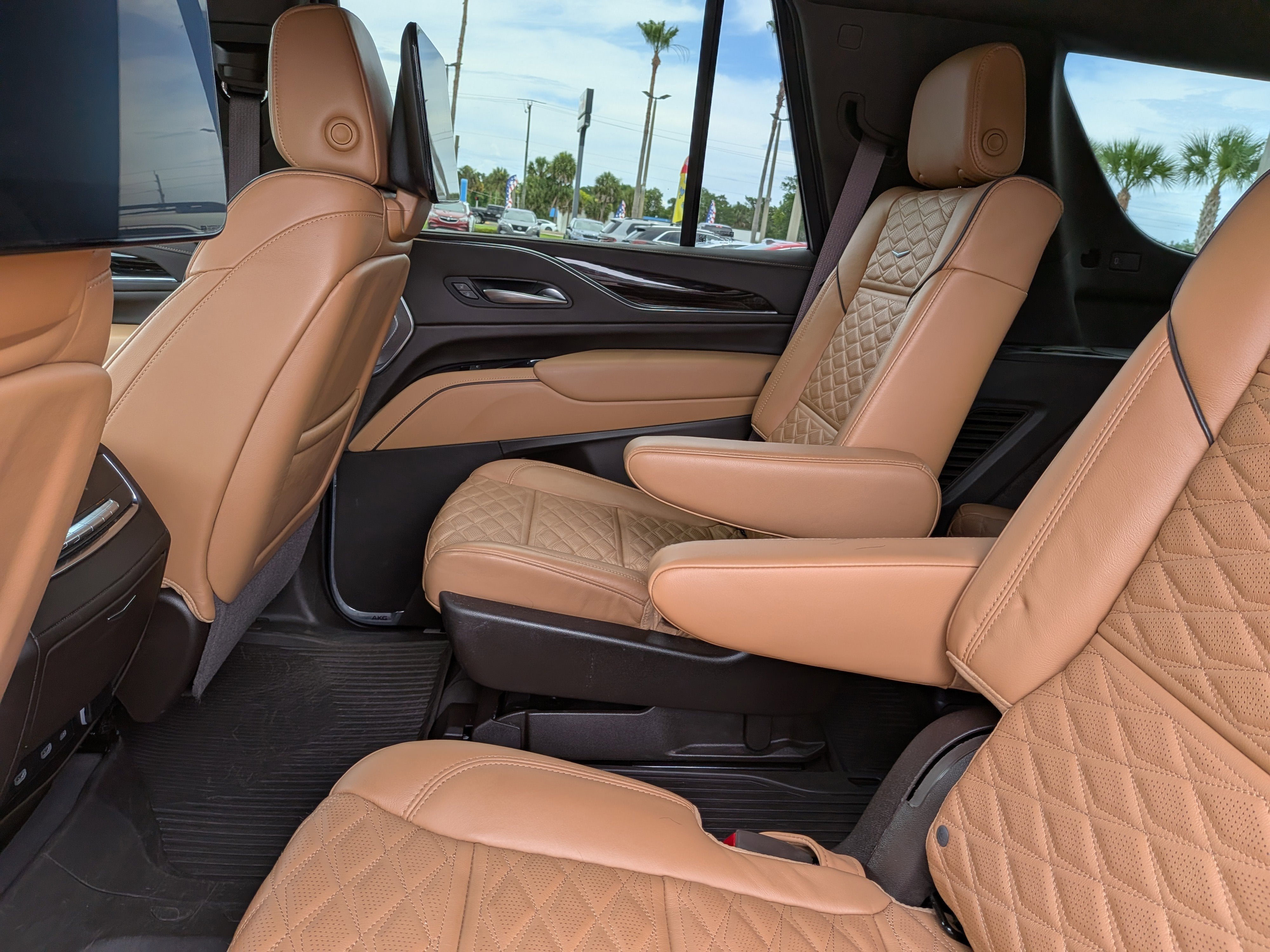 2023 Cadillac Escalade Sport