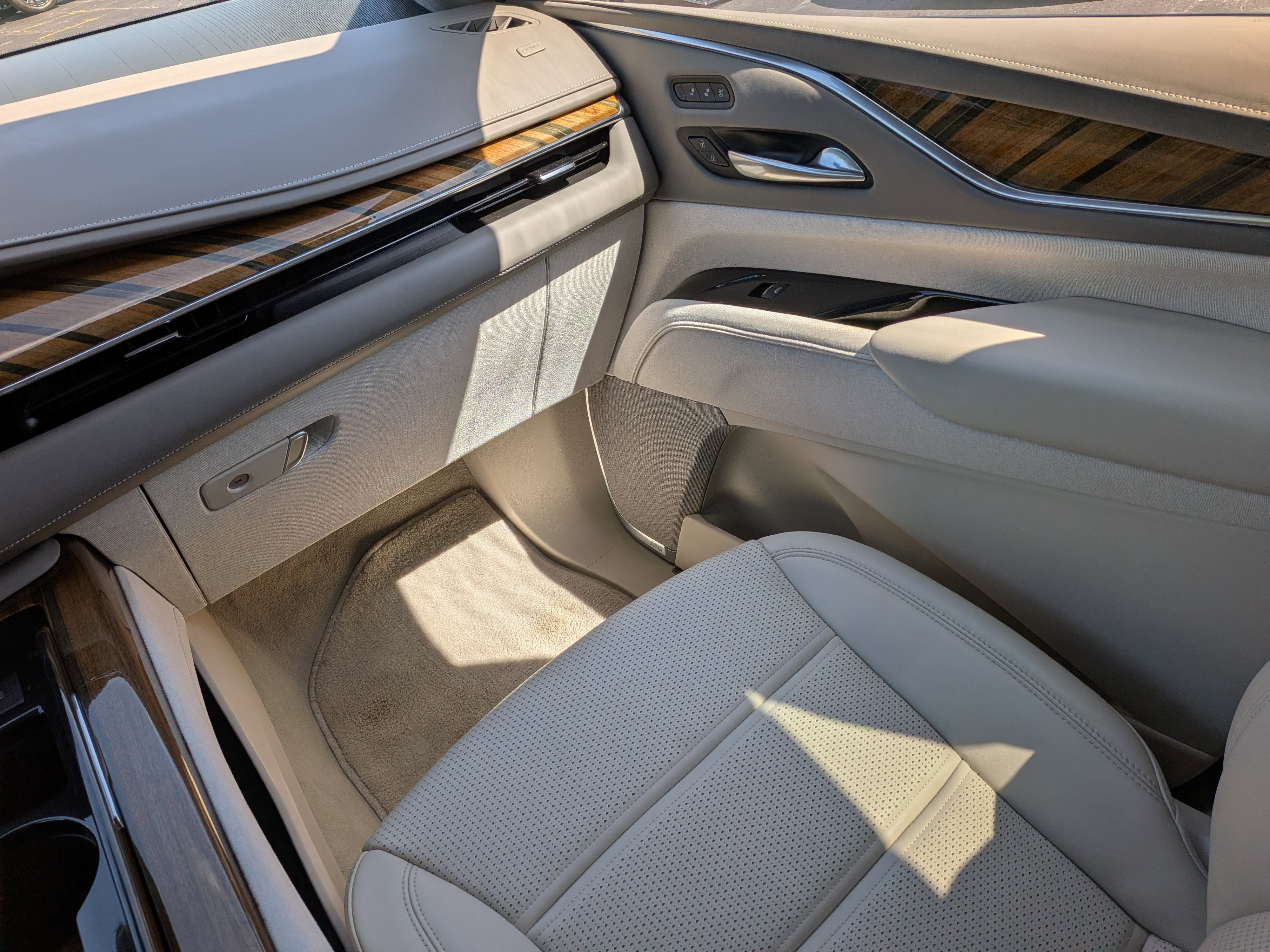 2022 Cadillac Escalade Sport Platinum