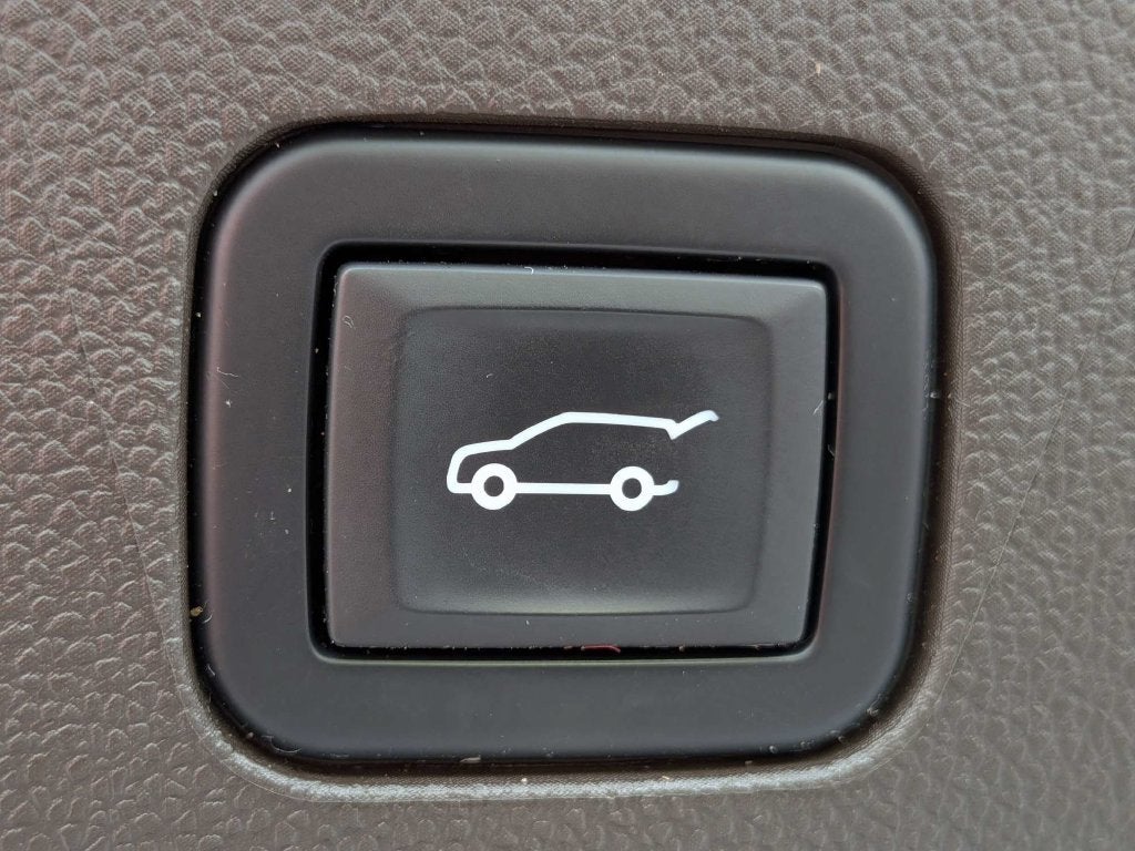 2022 Cadillac Escalade ESV Premium Luxury