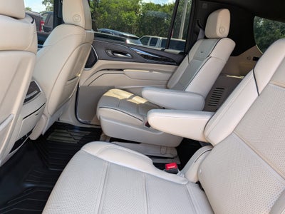 2024 Cadillac Escalade ESV Premium Luxury