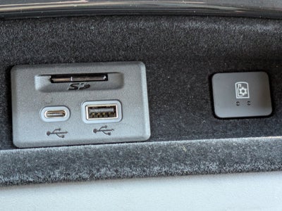 2024 Cadillac Escalade ESV Premium Luxury Platinum