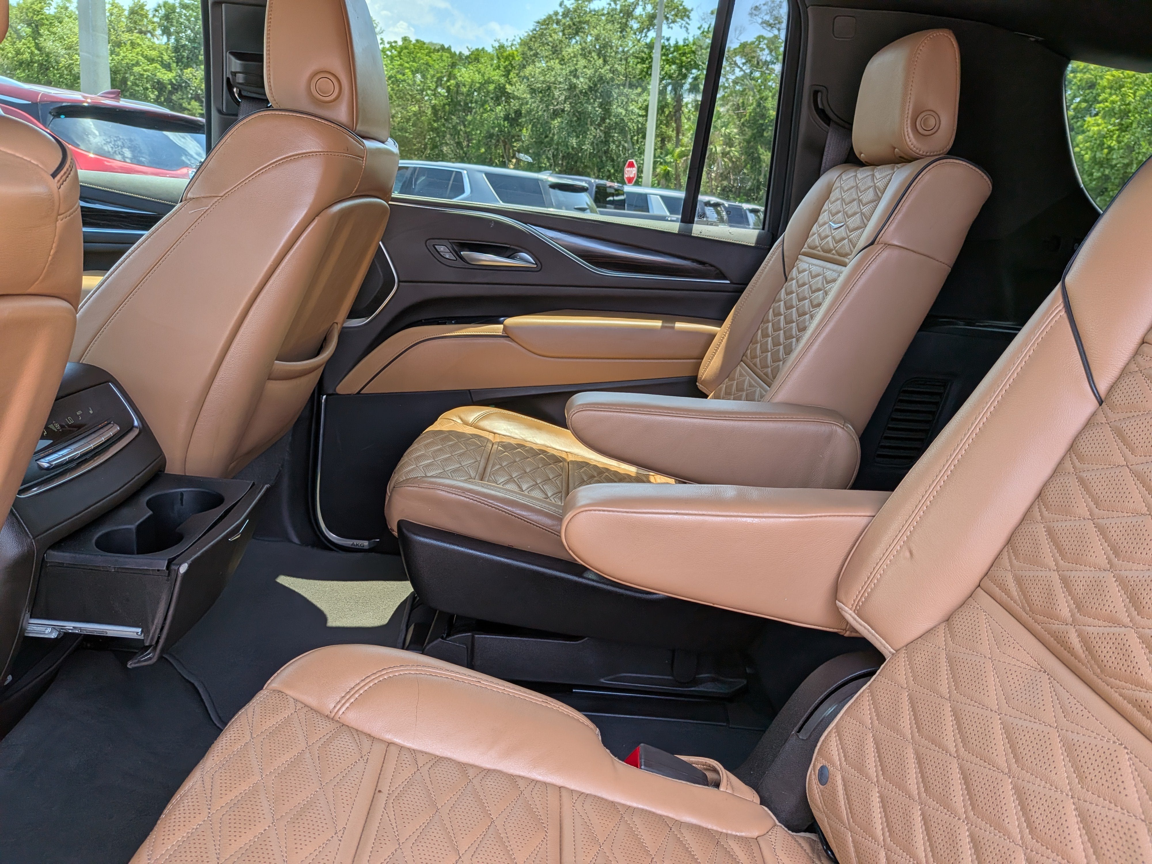 2023 Cadillac Escalade ESV Sport