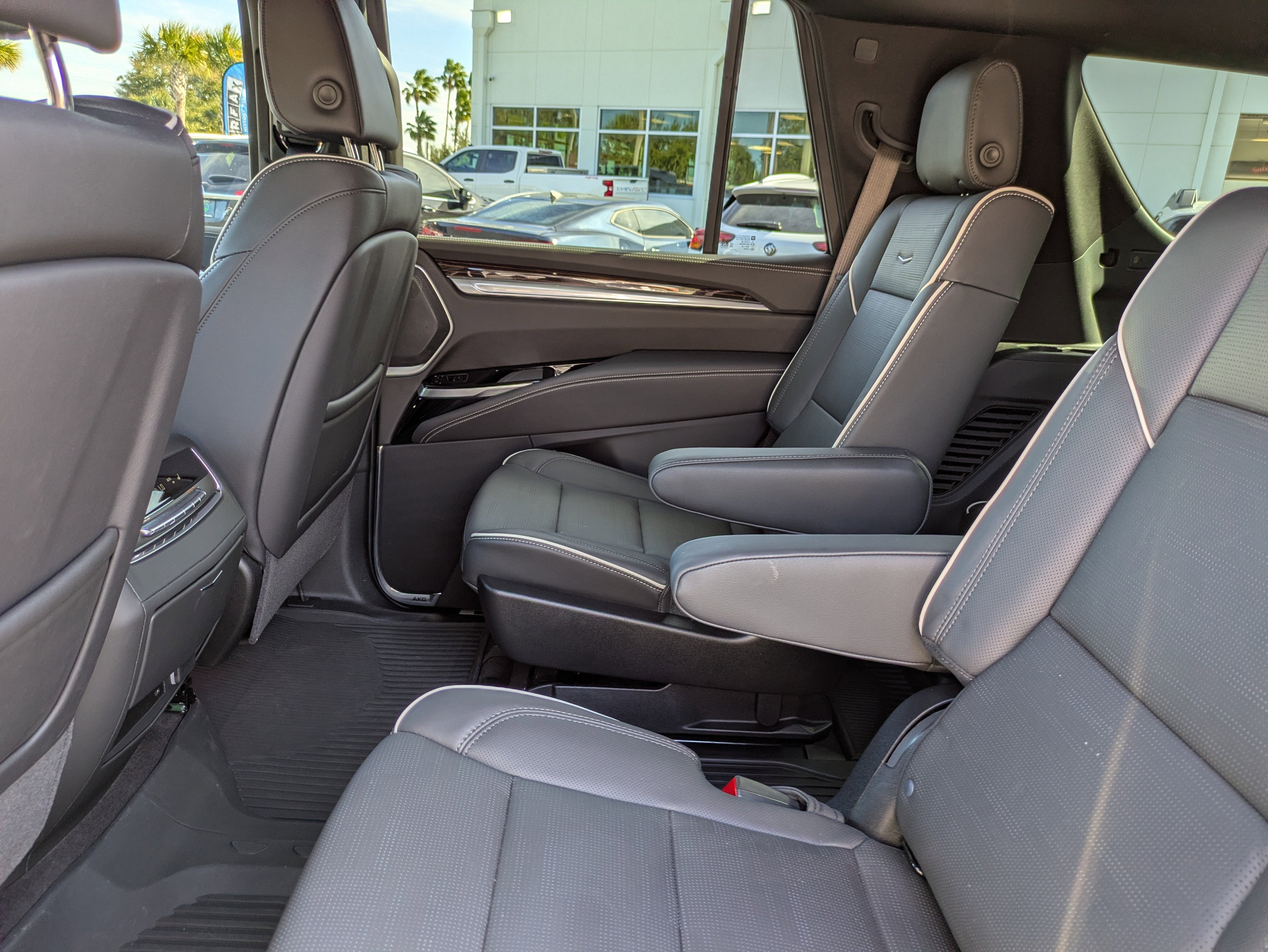 2025 Cadillac Escalade Premium Luxury