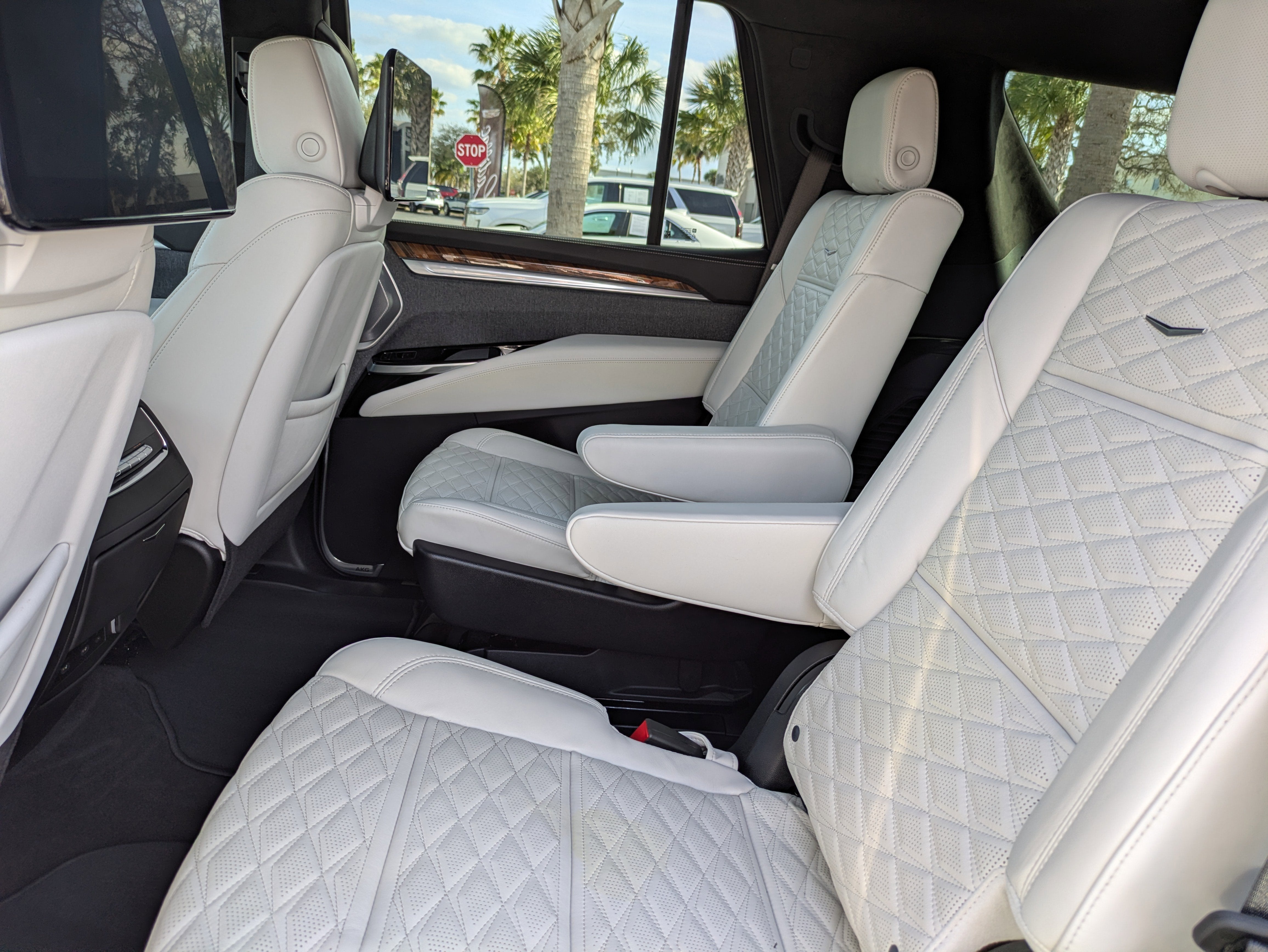 2025 Cadillac Escalade Sport Platinum